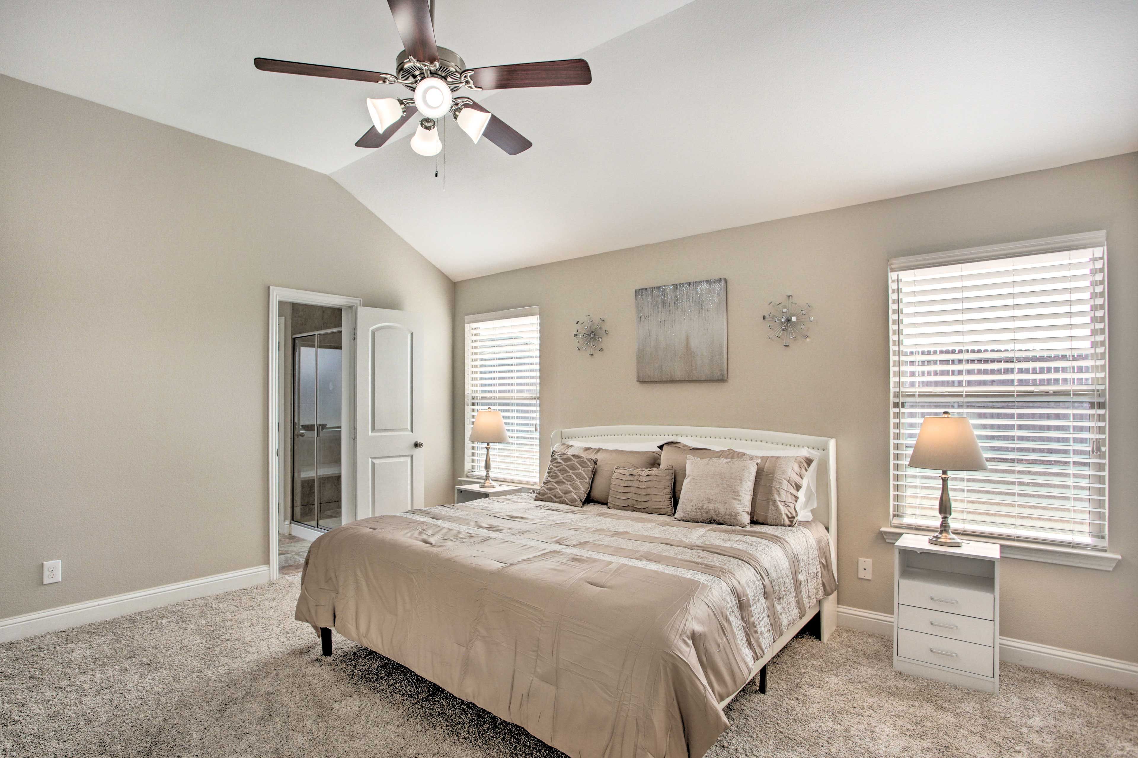 Bedroom 1 | King Bed | Linens & Towels | Smart TV | Full En-Suite Bathroom