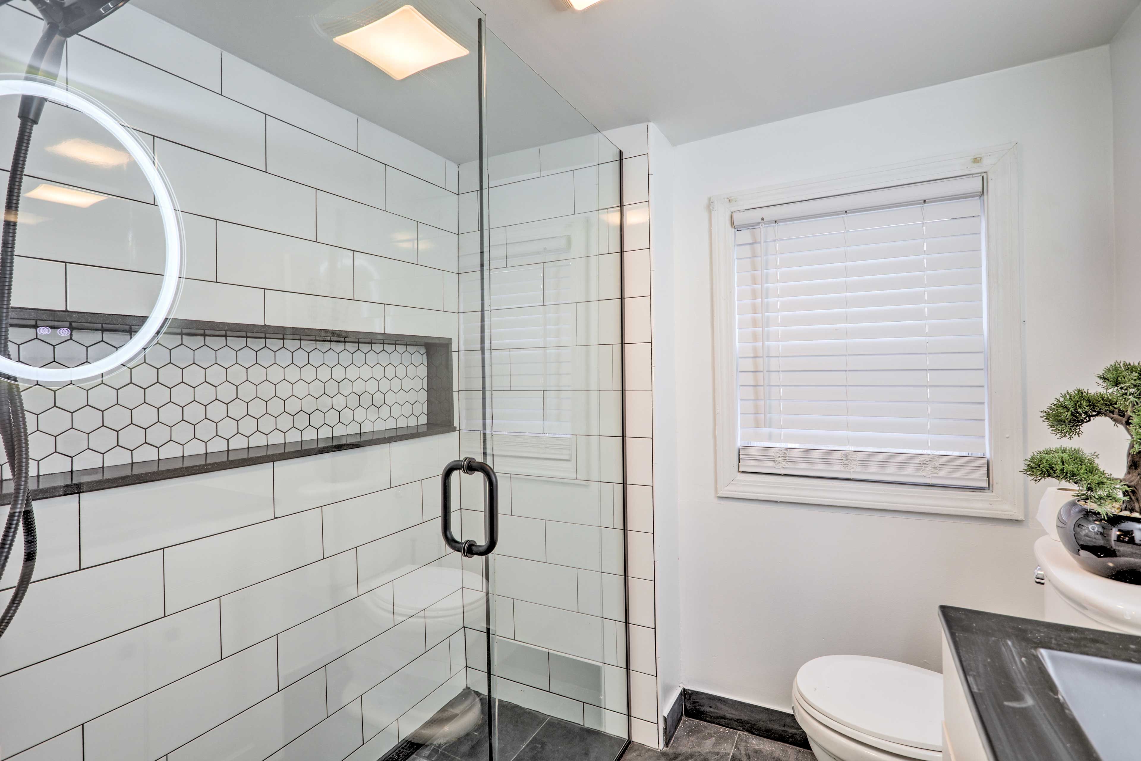 Full Bathroom | 1st Floor | Towels Provided | Roll-In Shower