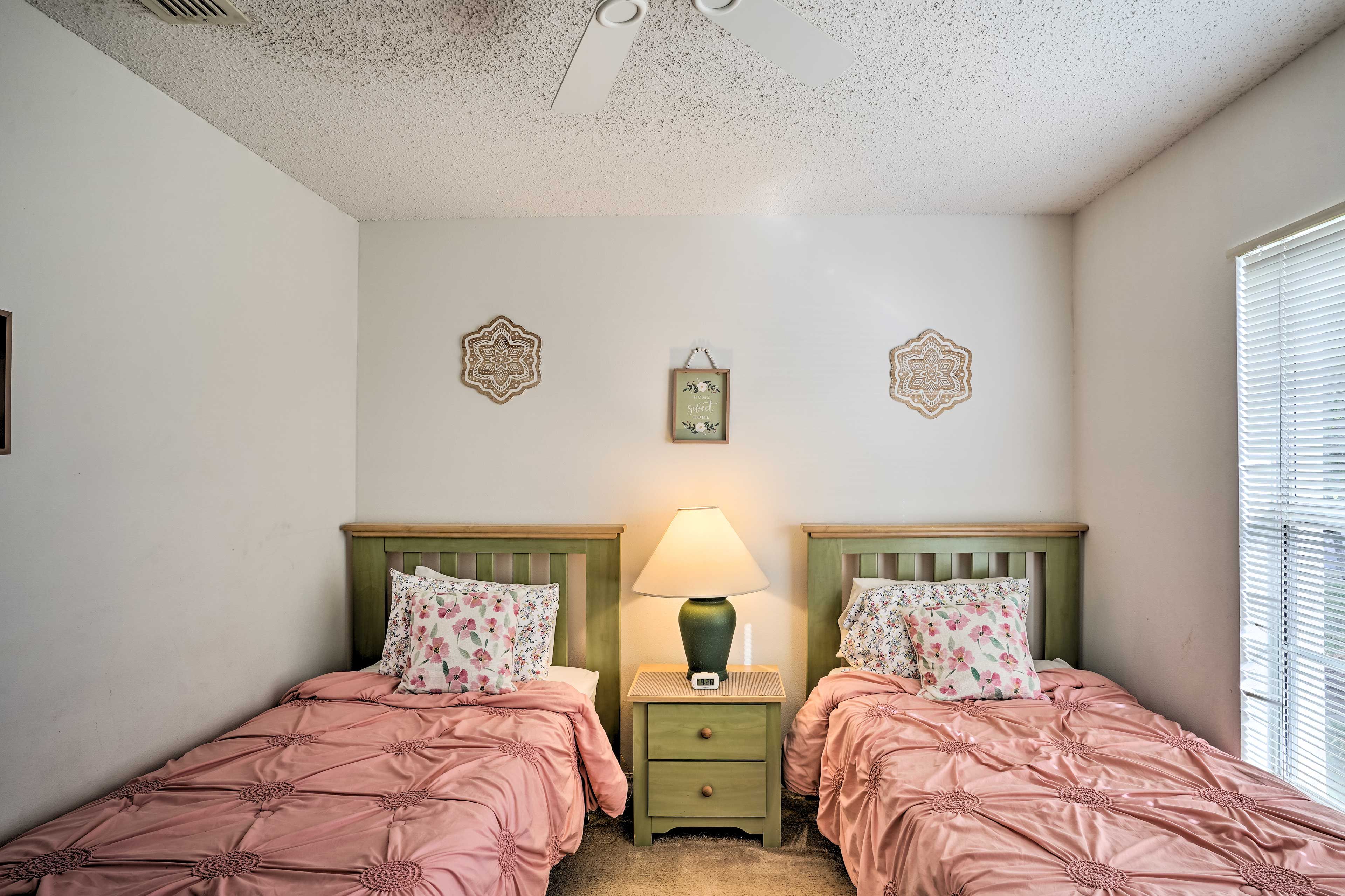 Bedroom 3 | 2 Twin Beds