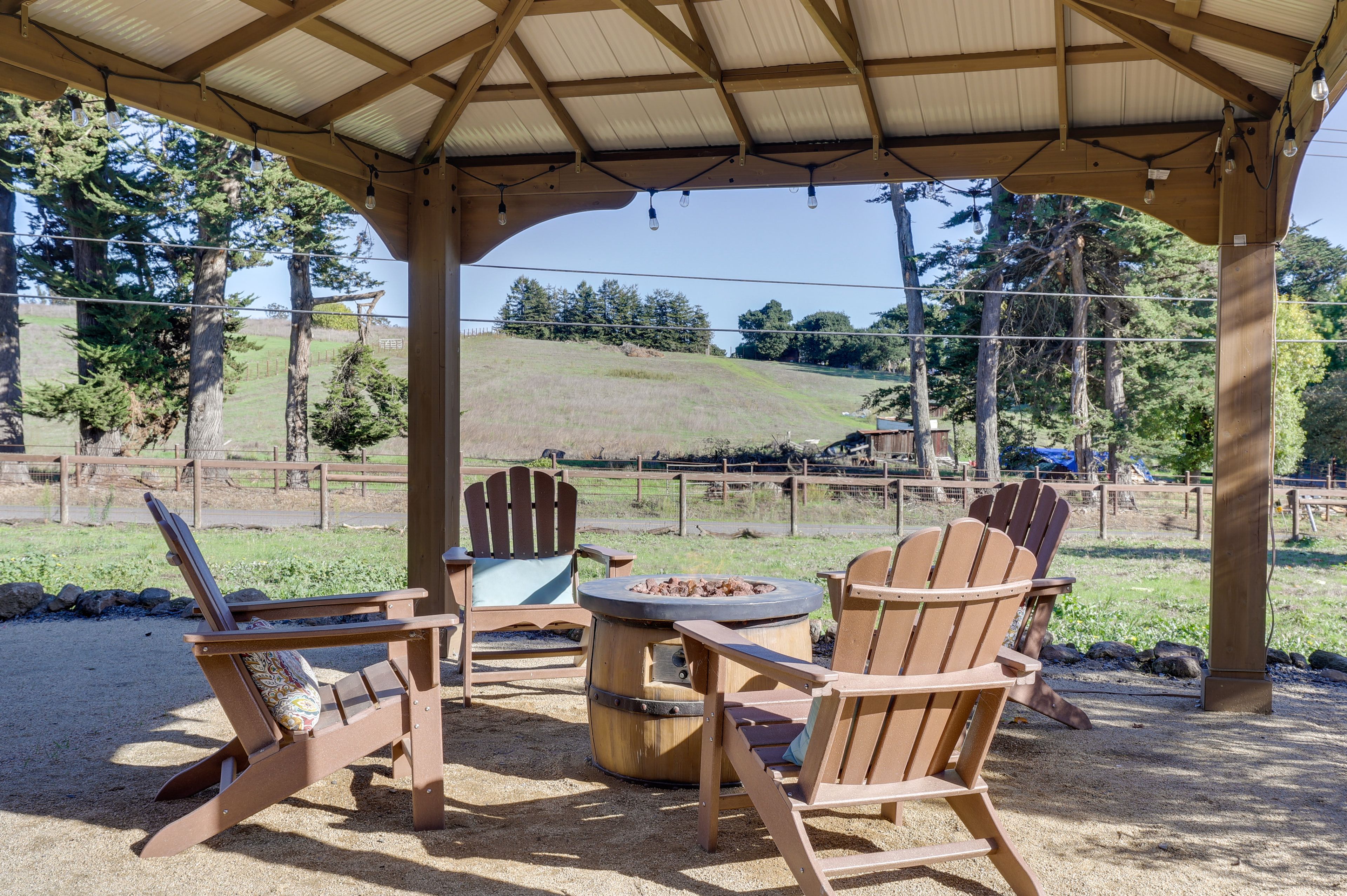 Gazebo | Fire Pit