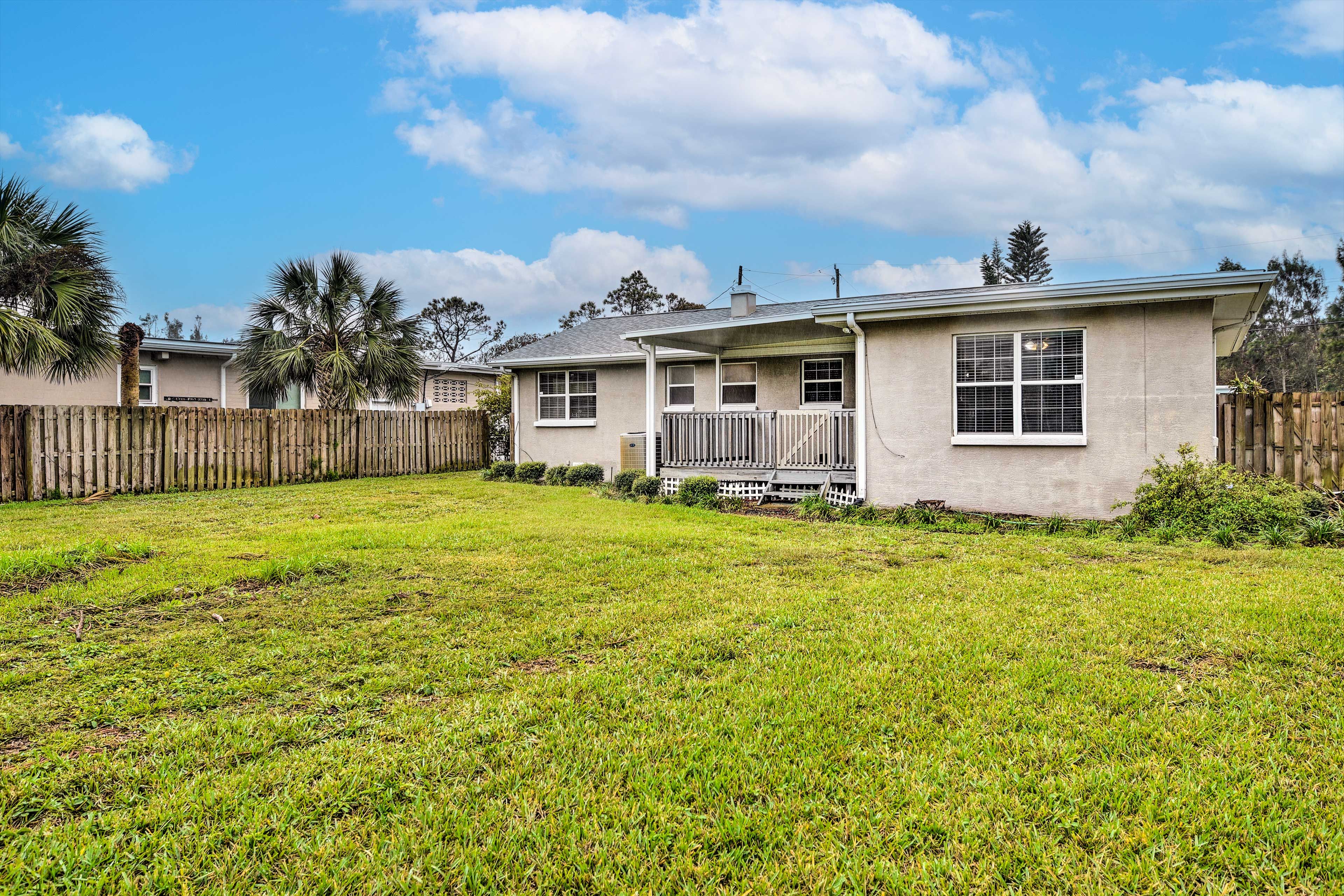 Exterior | Backyard