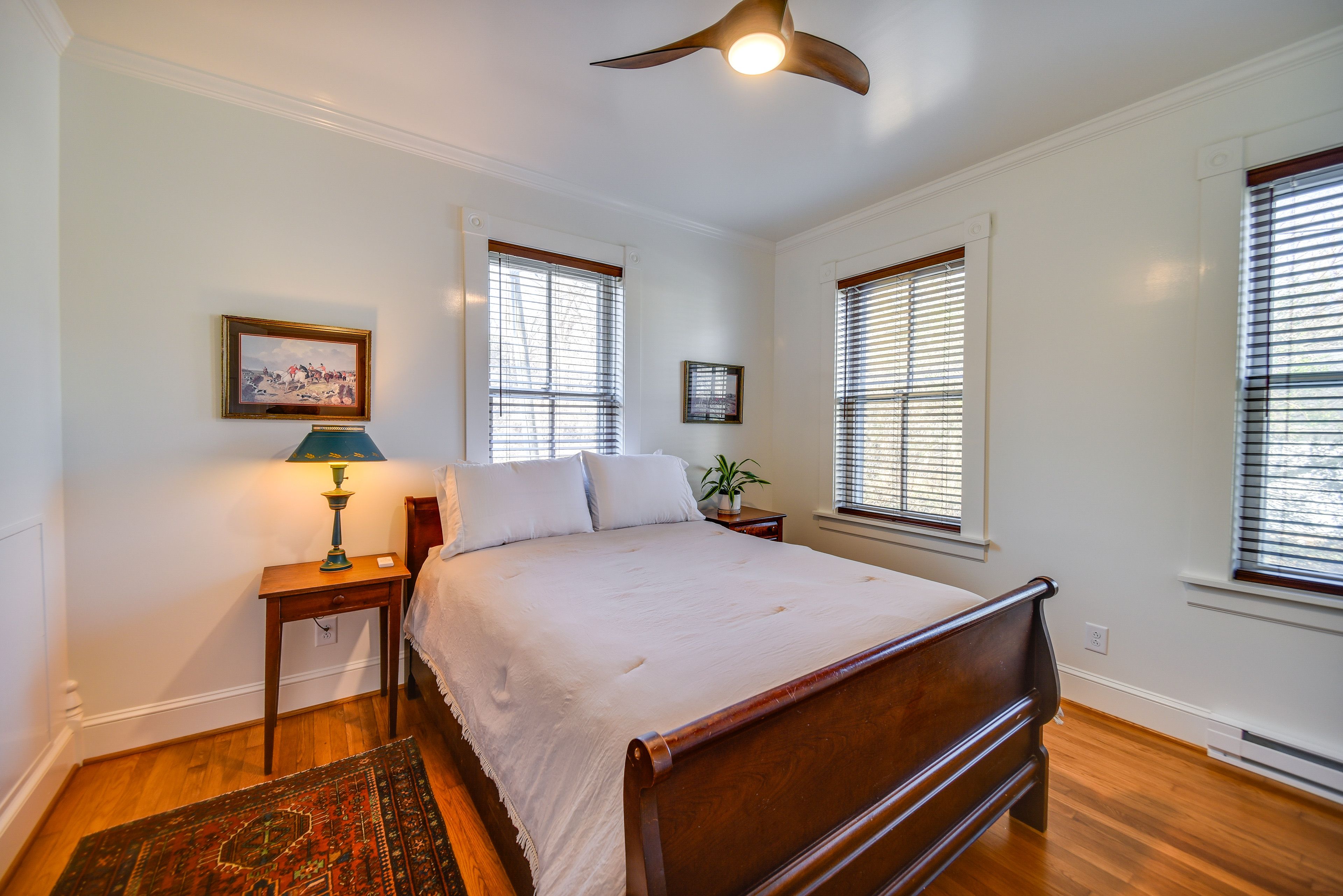 Bedroom 2 | Queen Bed