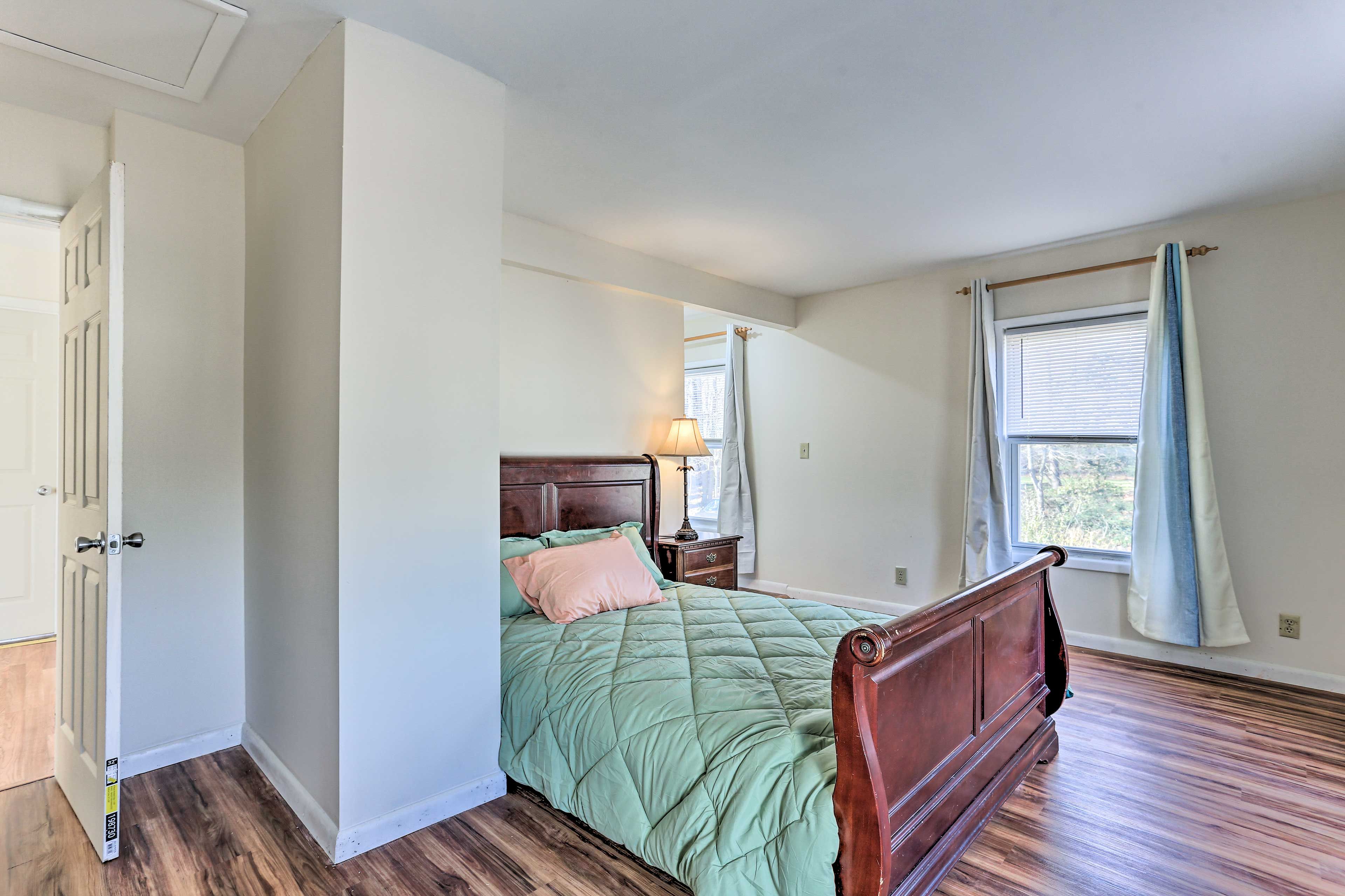Bedroom 2 | Full Bed | 2nd Floor