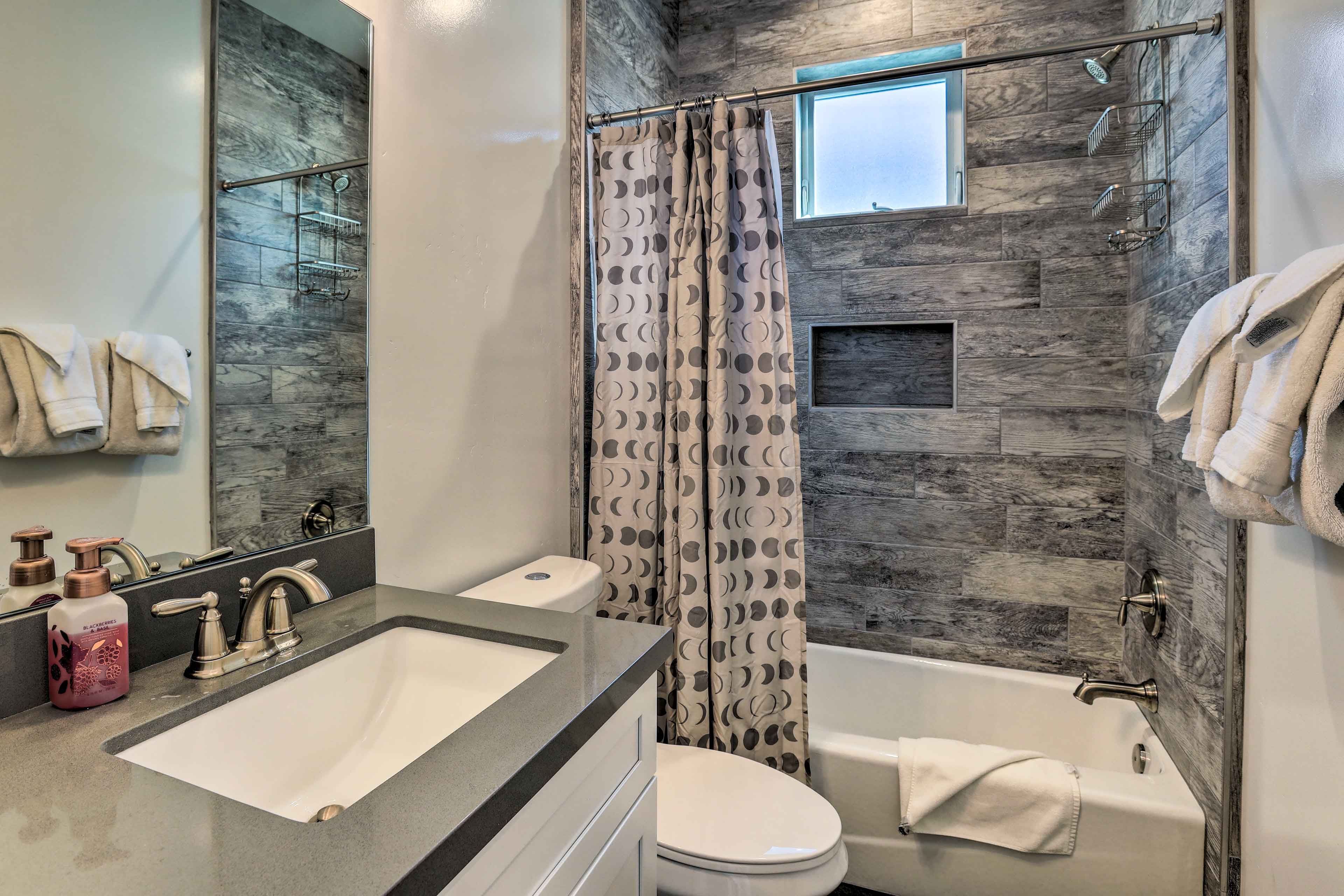 Full Bathroom