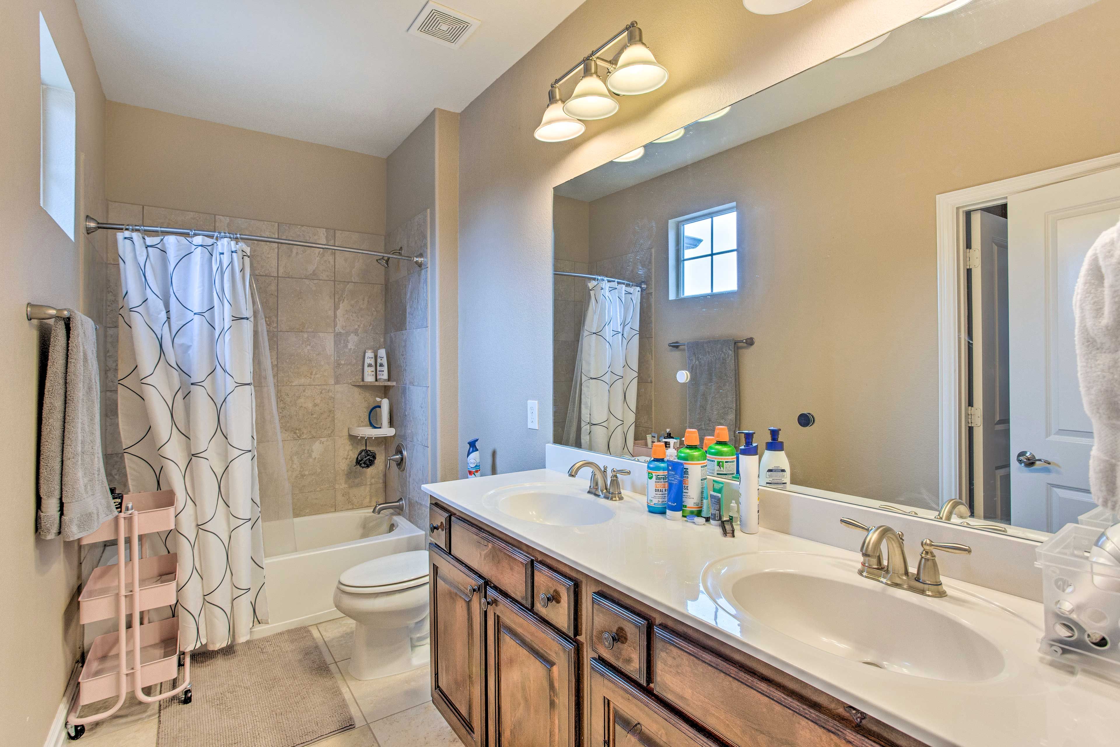 Bathroom | Towels Provided | Complimentary Toiletries