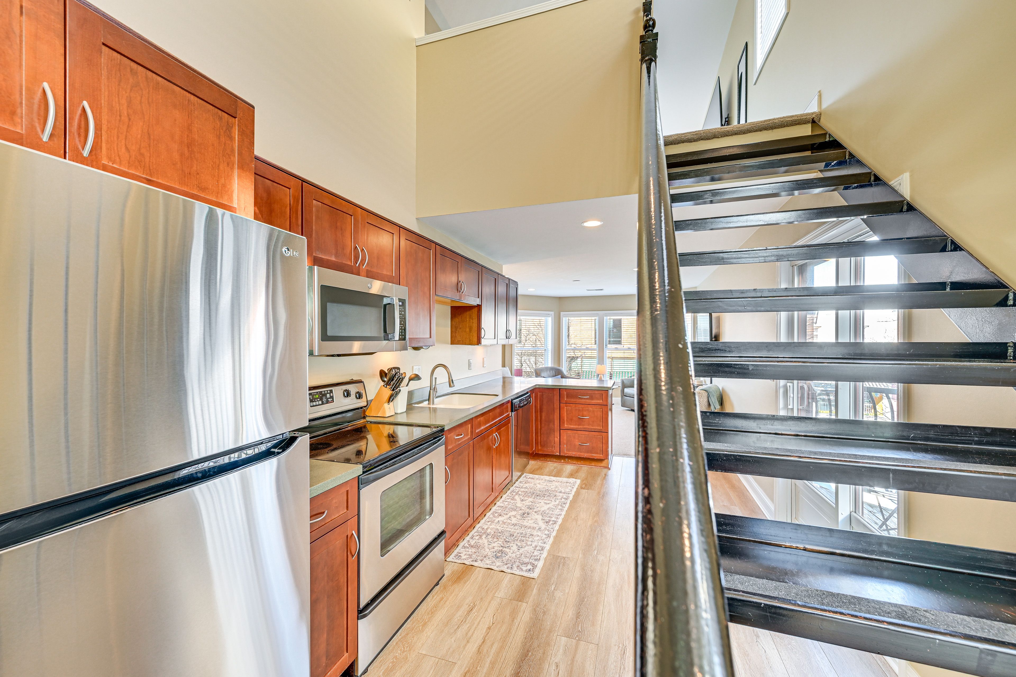 Kitchen | Cooking Basics | Complimentary Spices | Blender | Toaster | 1st Floor