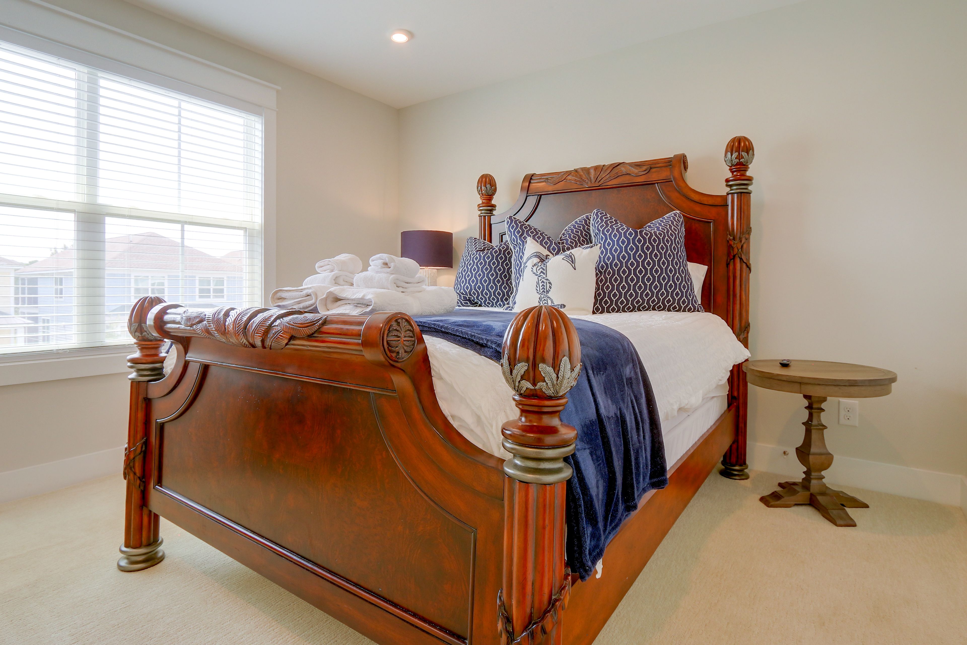 Bedroom 3 | Queen Bed | Smart TV