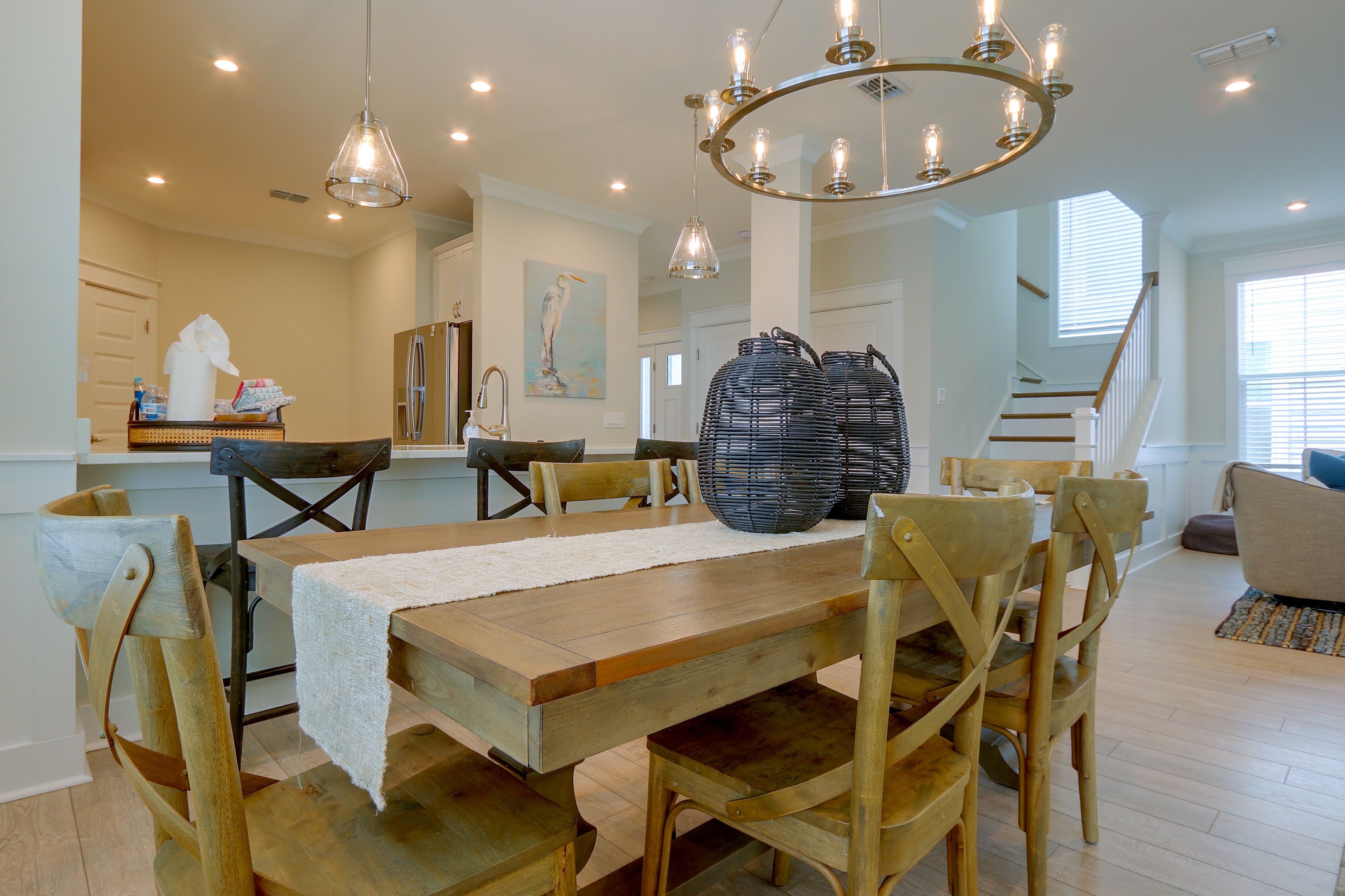 Dining Area | Dishware & Flatware Provided