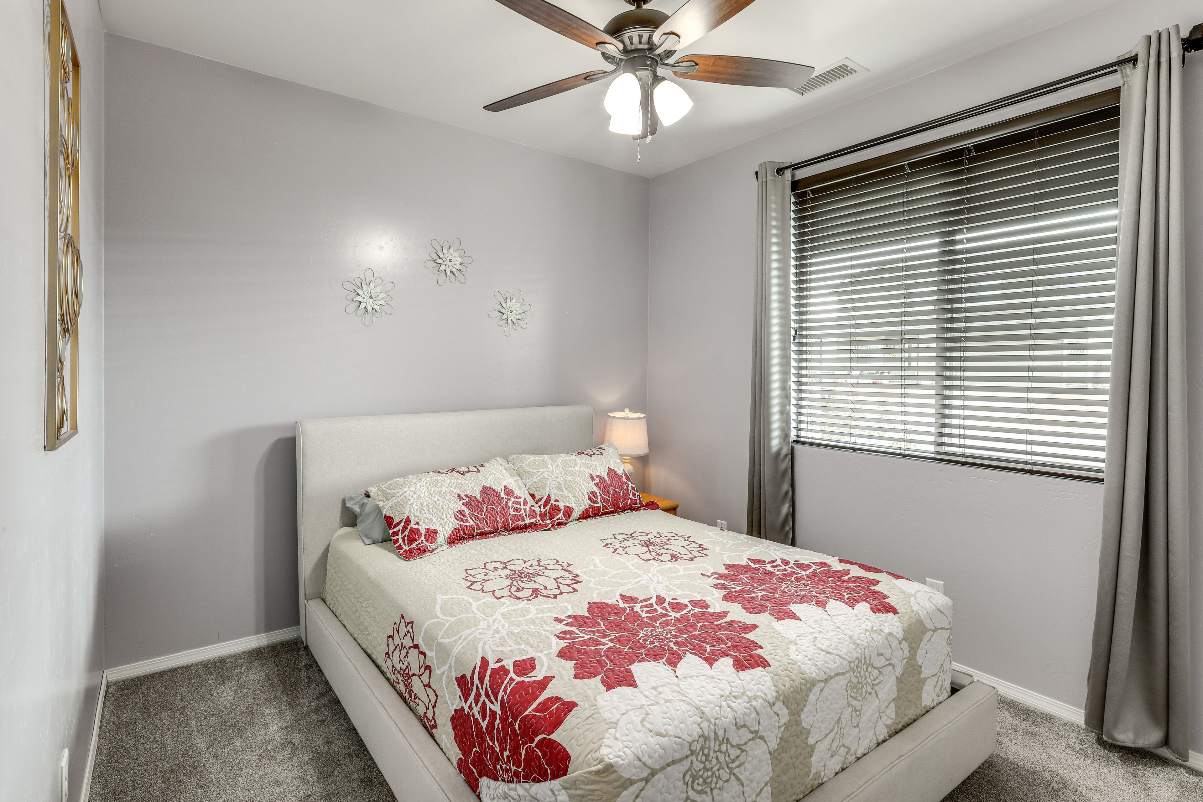 Bedroom 2 | Queen Bed