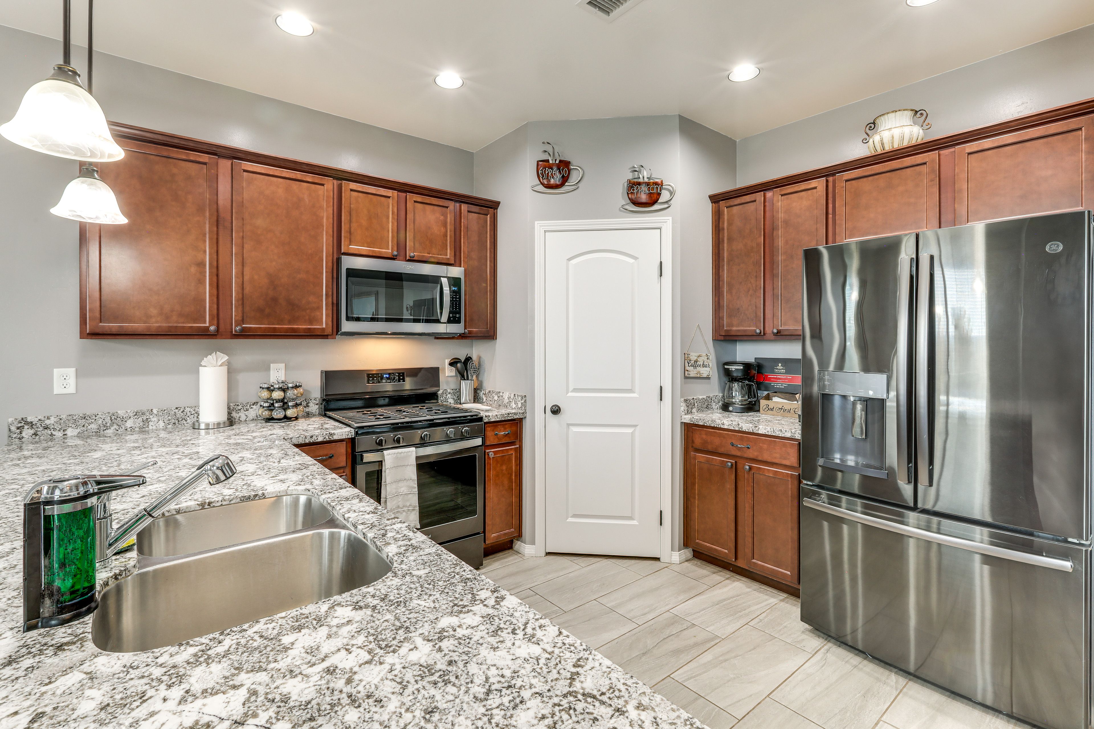 Kitchen | Cooking Basics | Drip Coffee Maker | Microwave | Toaster | Blender