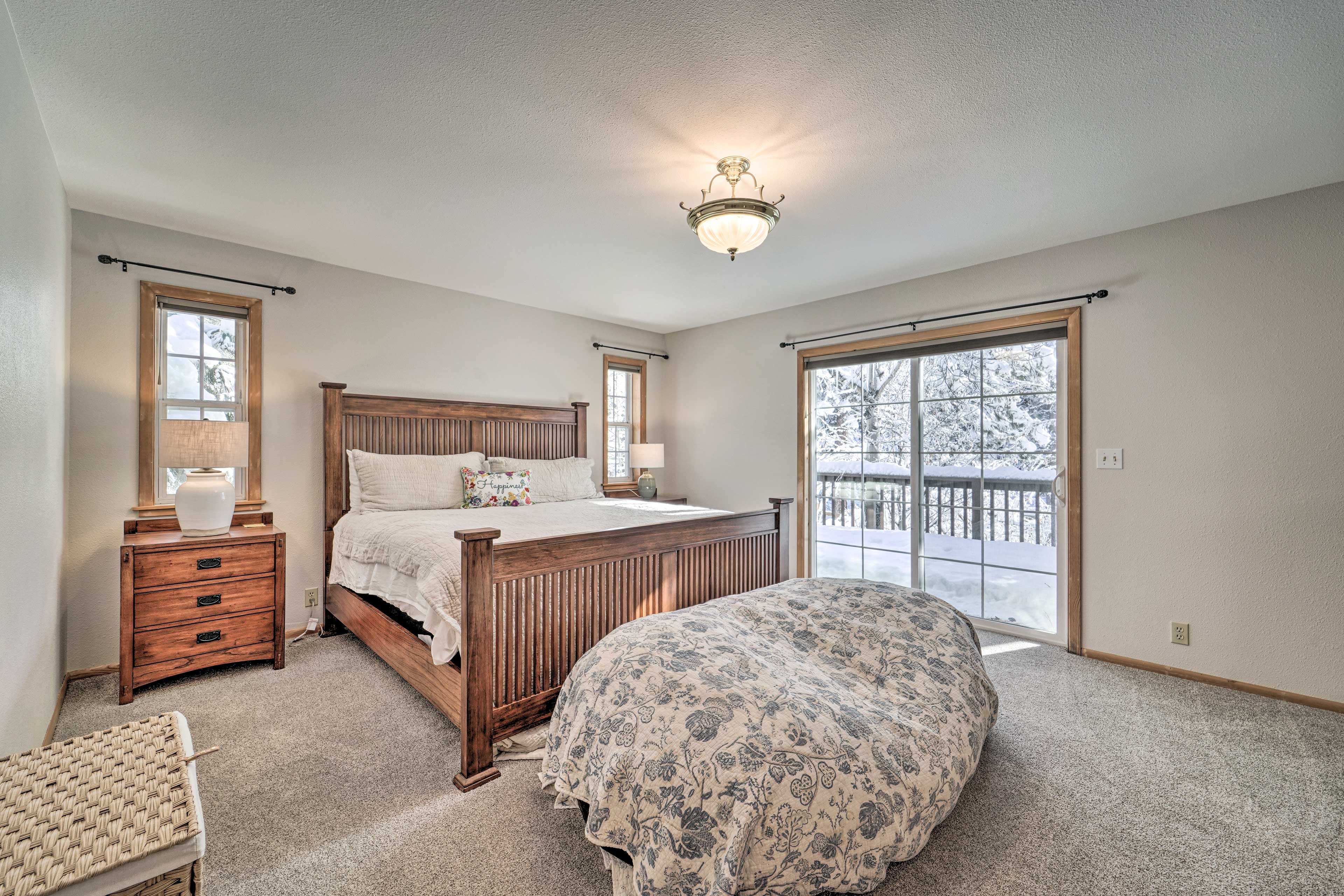 Bedroom Suite | California King Bed | Linens Provided | Deck Access