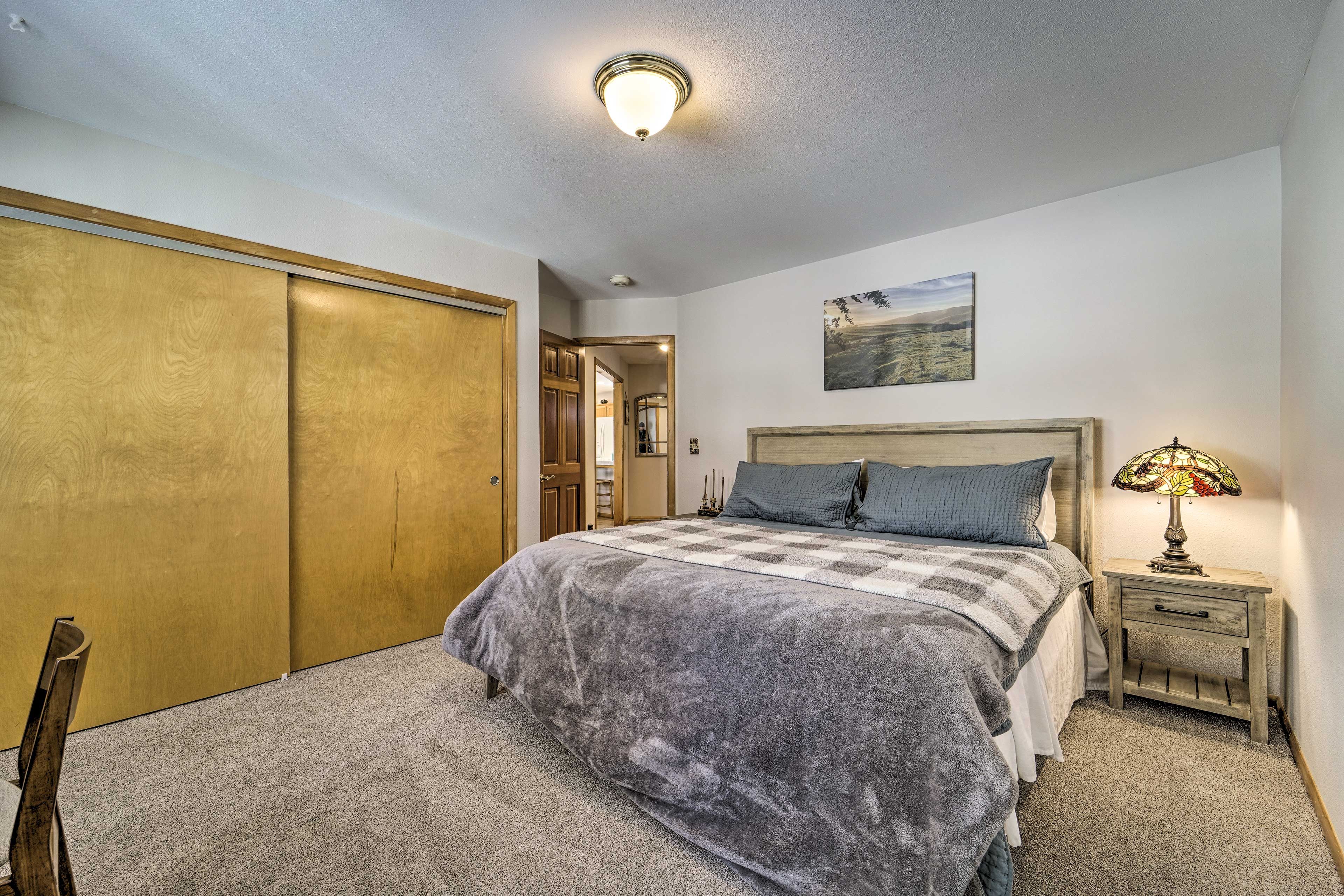 Bedroom 2 | California King Bed