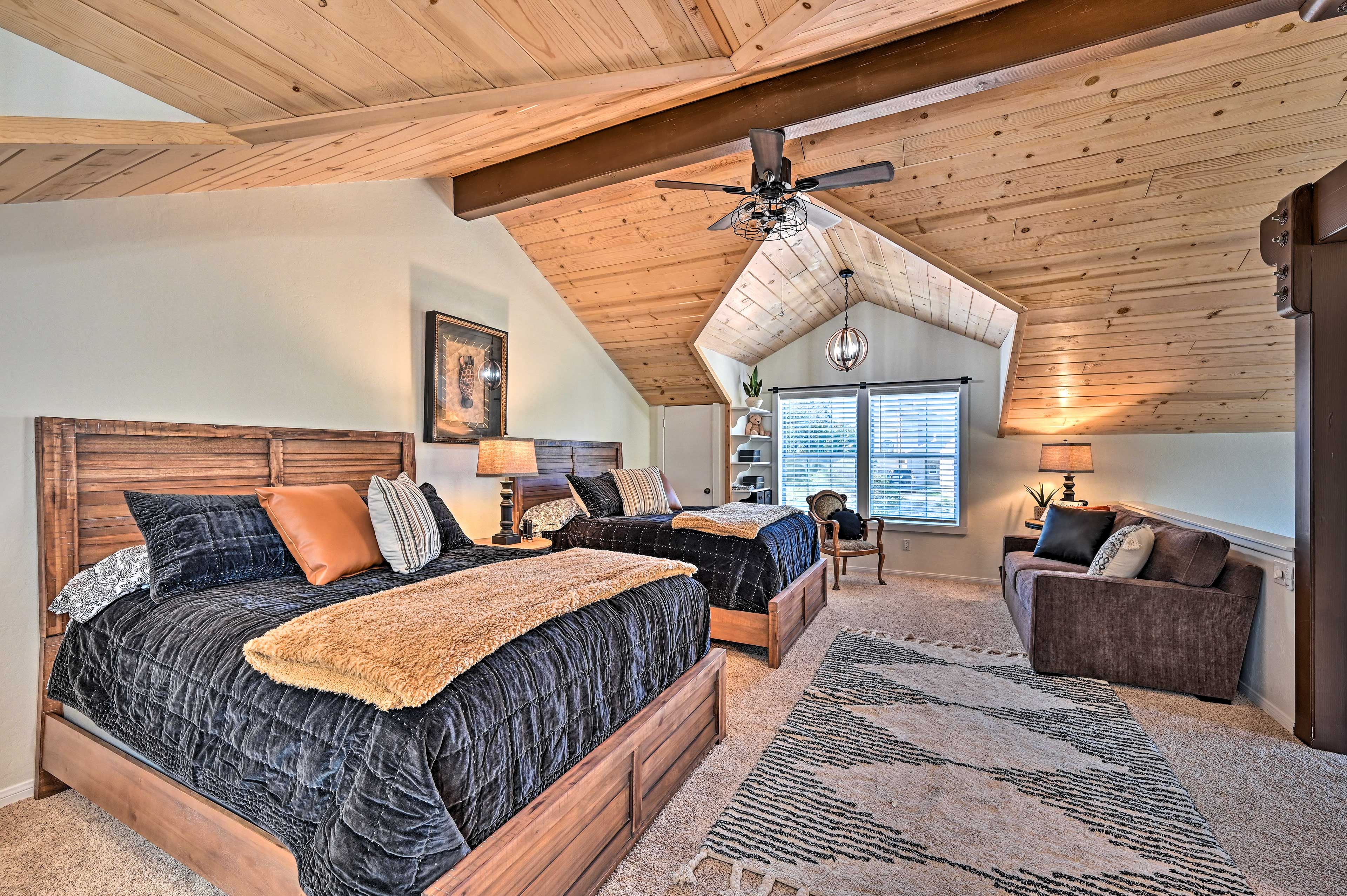 Bedroom 2 (Loft) | 2 Queen Beds | Sleeper Sofa