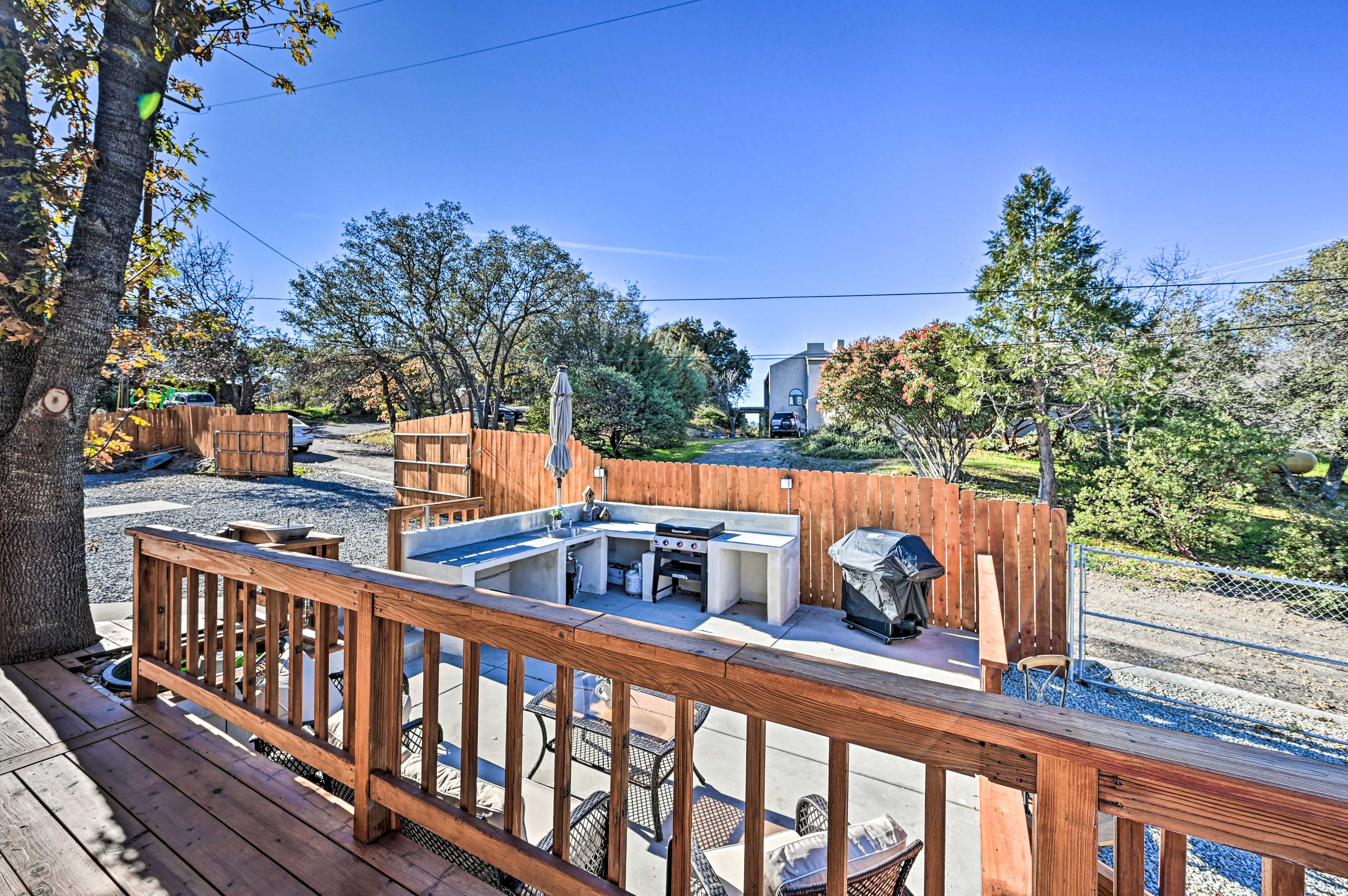 Outdoor Kitchen | Gas Grills