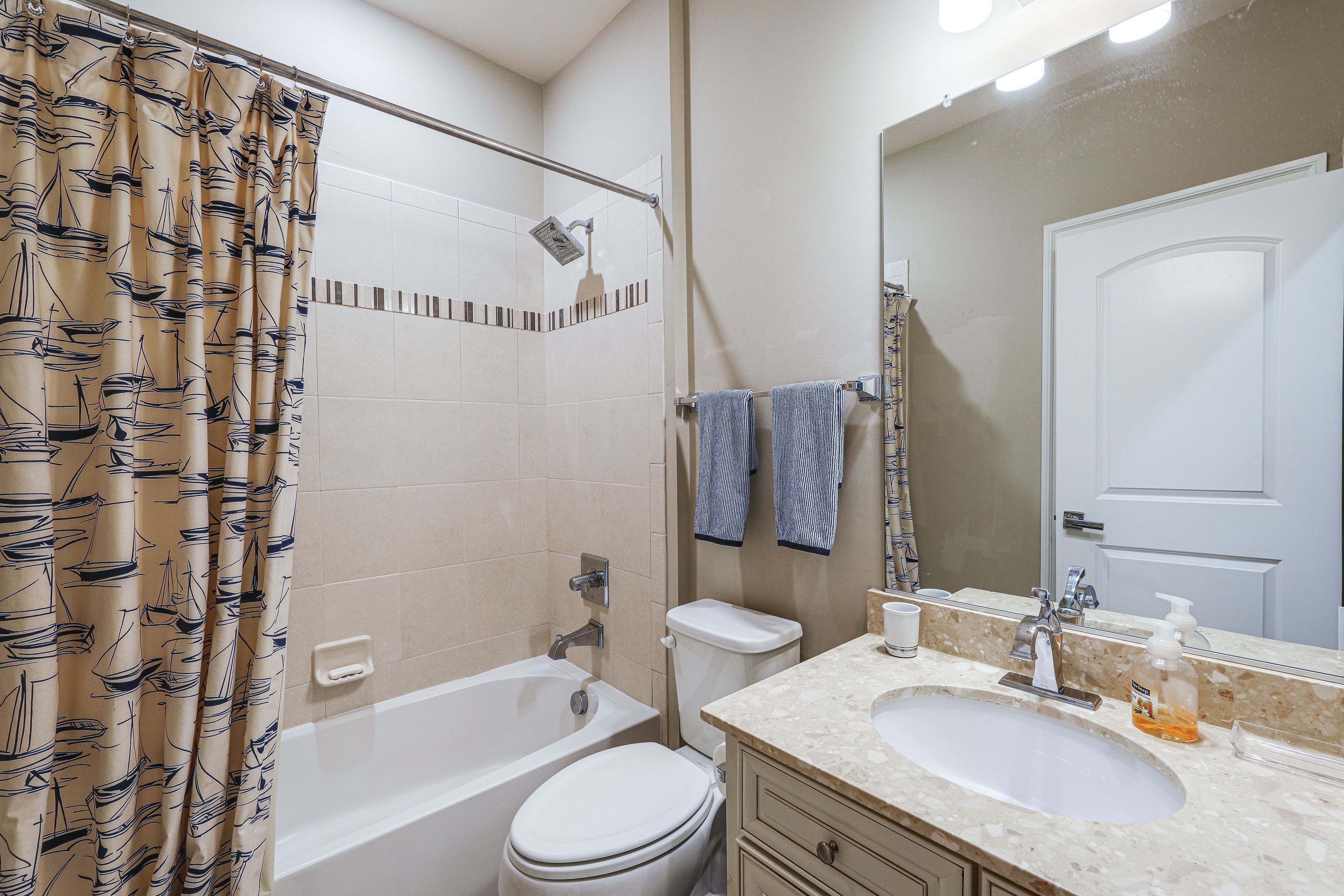 Full Bathroom | 1st Floor