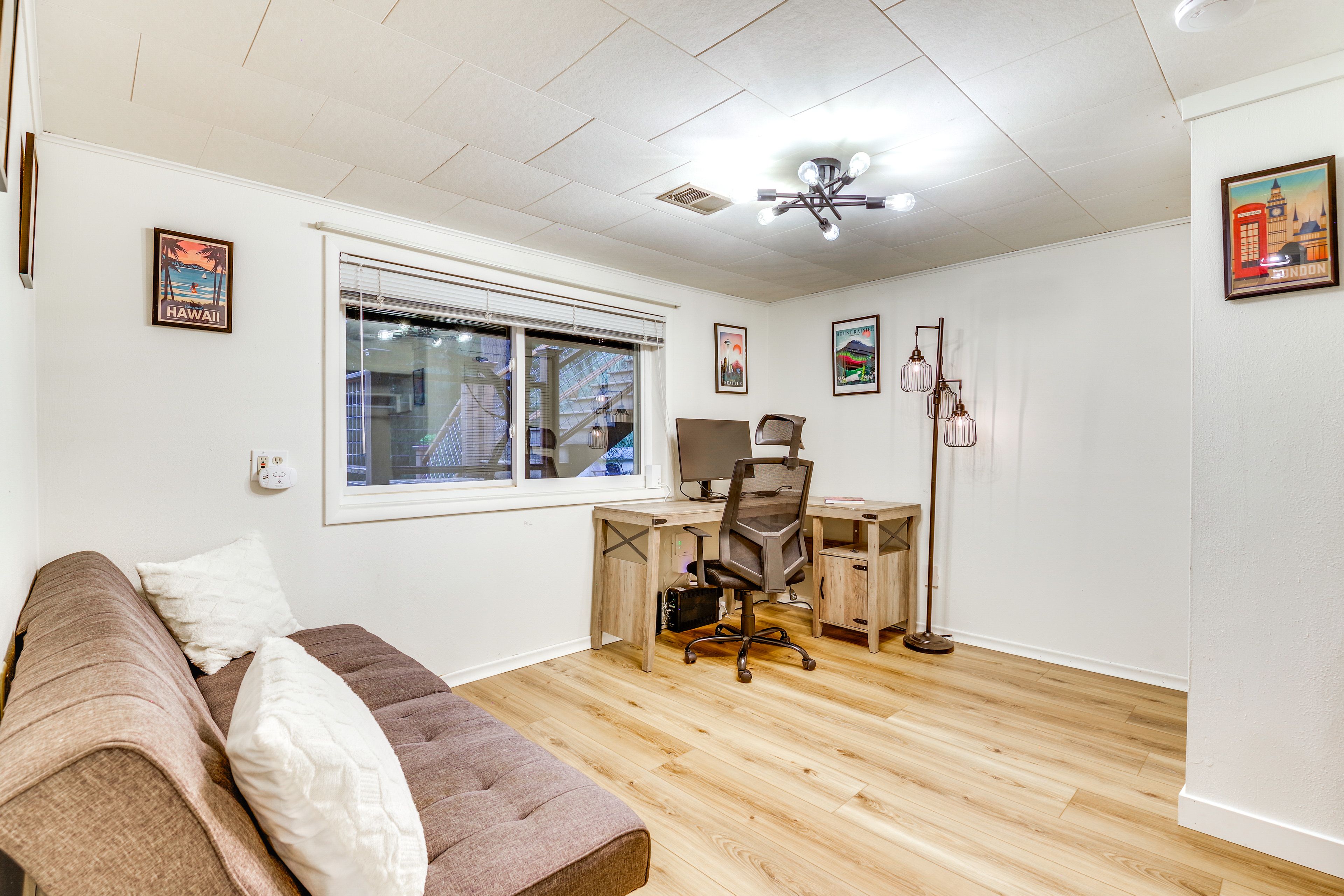 Home Office | Free WiFi