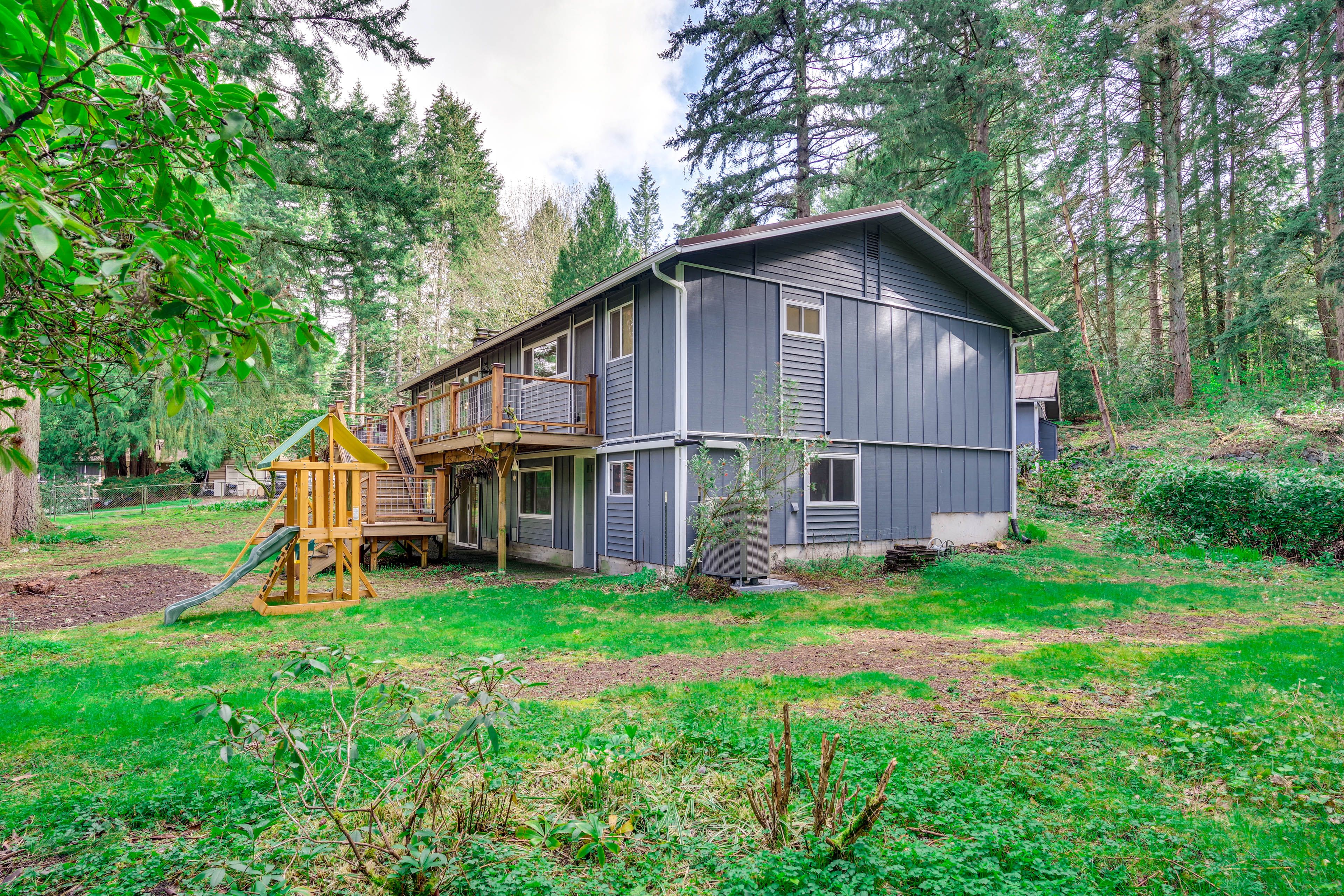 Private Yard | Playset