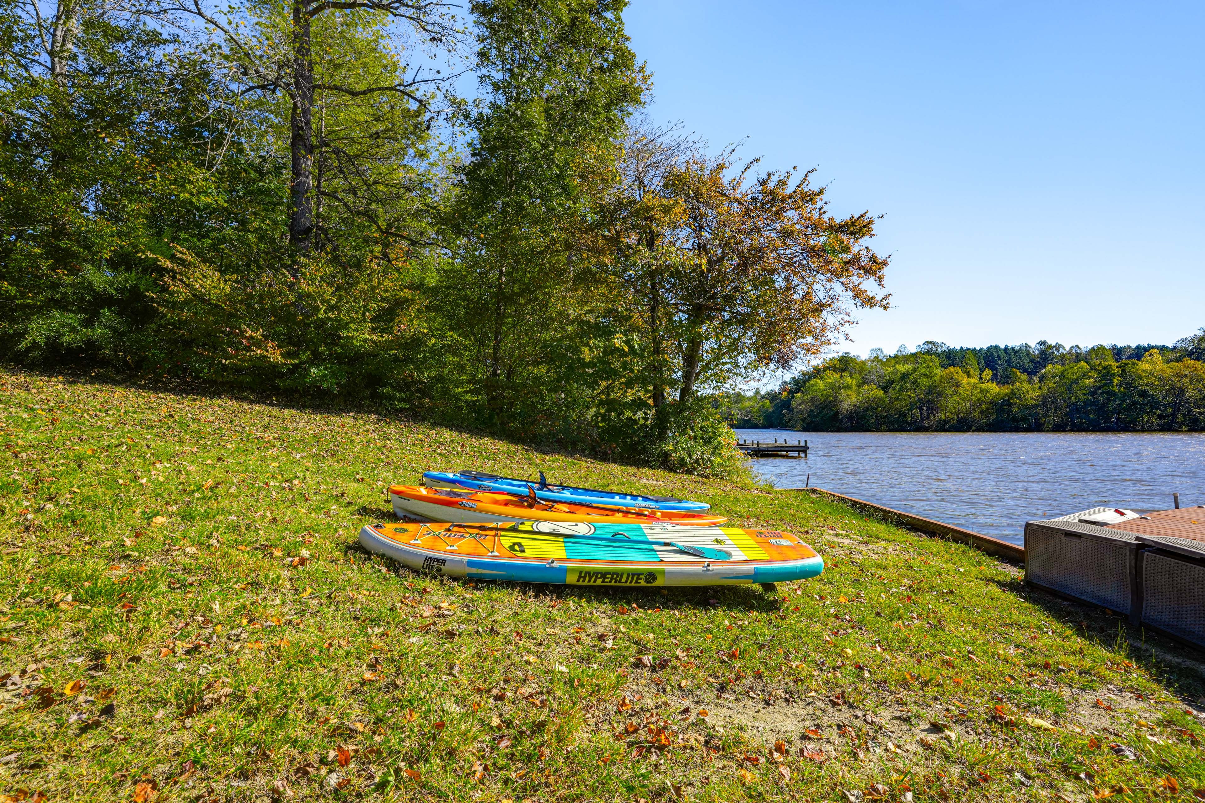 Lake Access | Private Boat Dock | Kayaks, Canoe, Paddleboard, & Tubes Provided