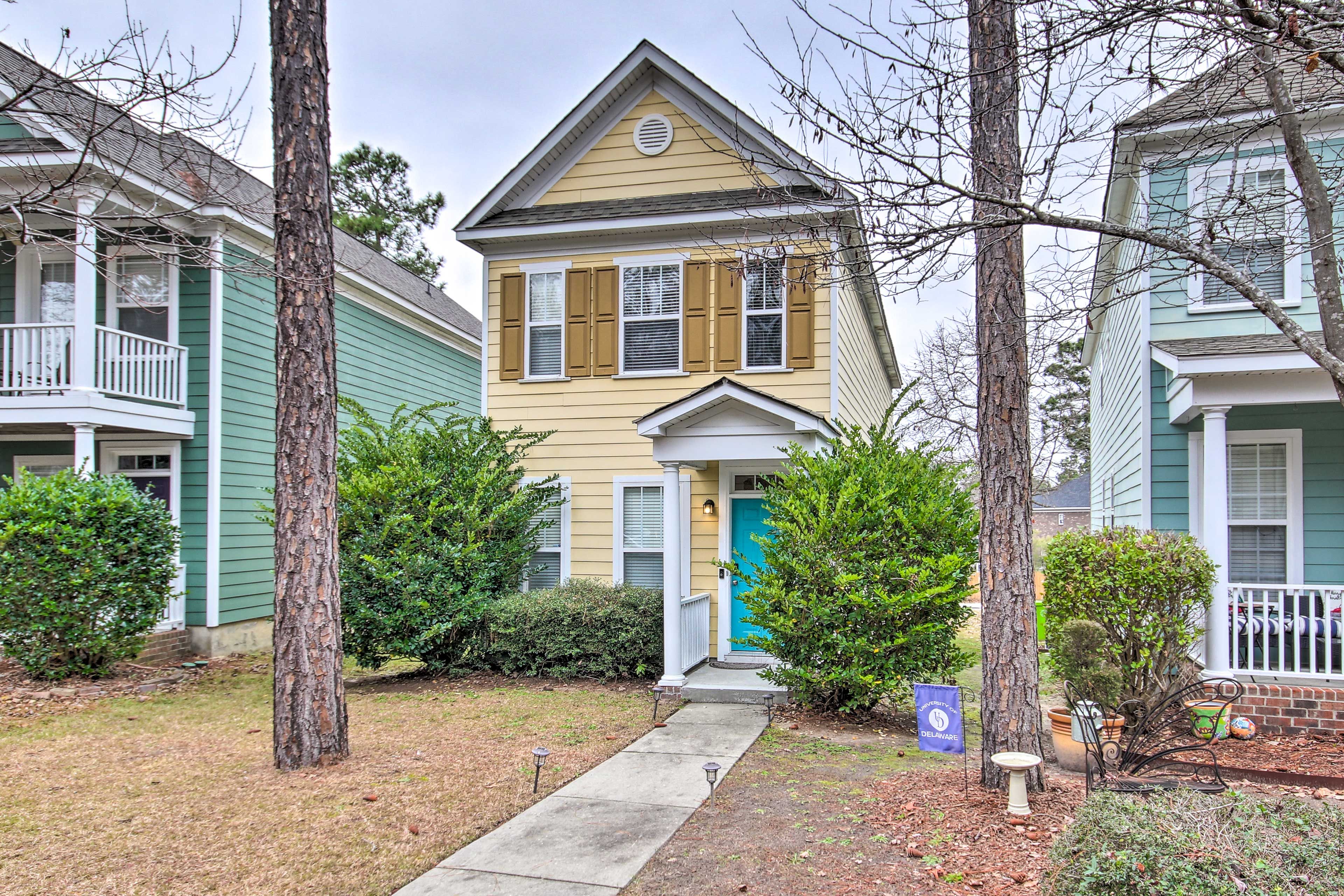 Property Entrance & Exterior
