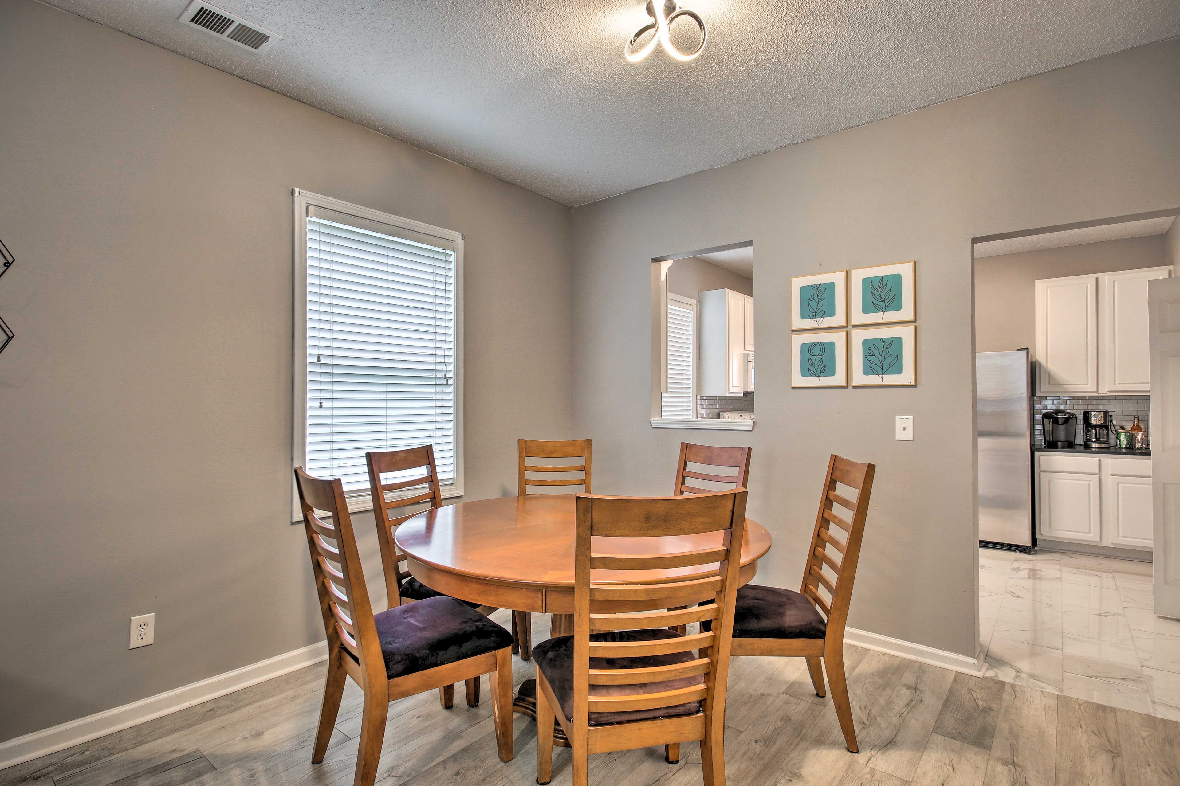 Dining Area | Dishware & Flatware