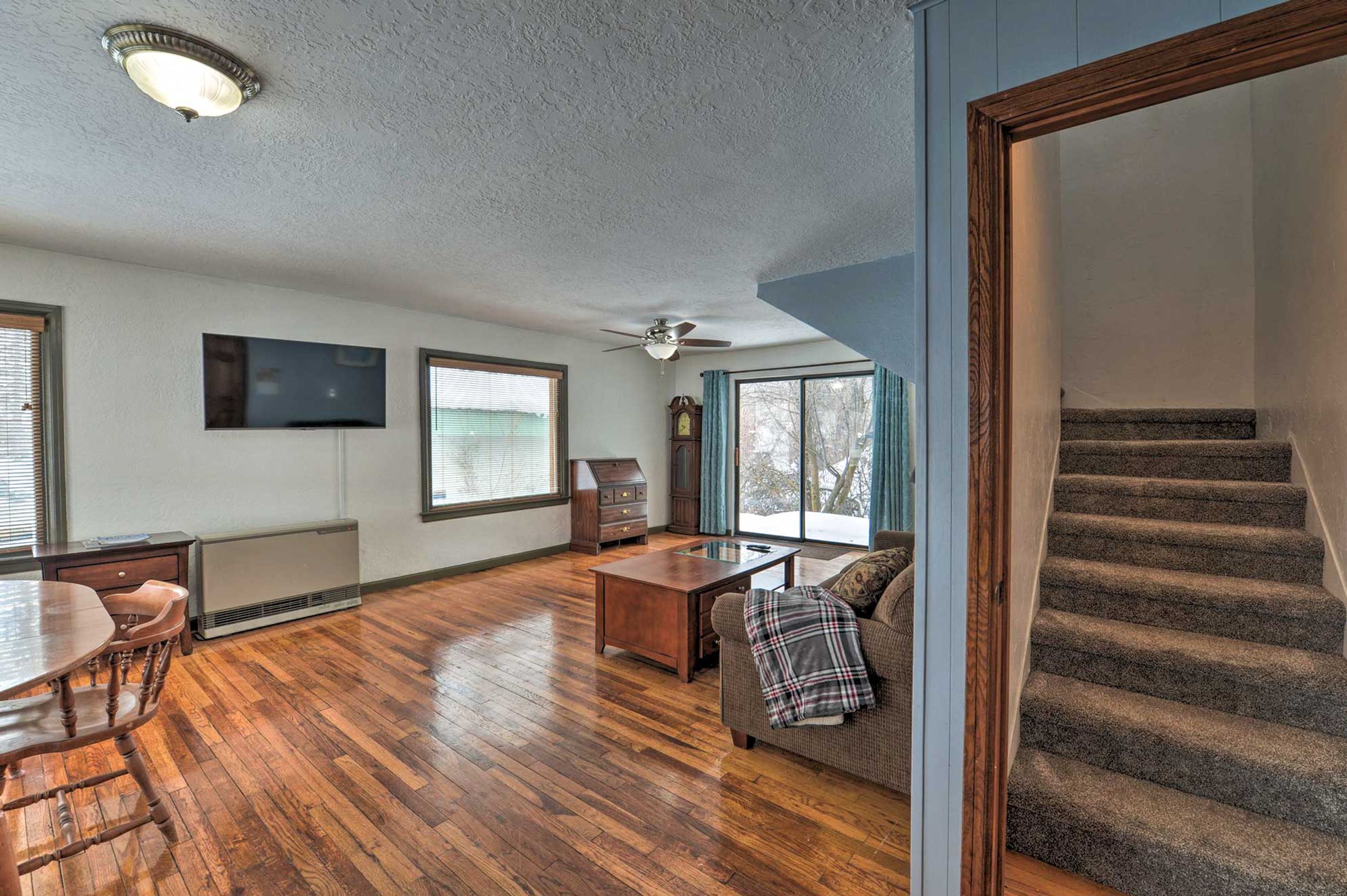 Stairs to 2nd Floor Bedroom & Living Space
