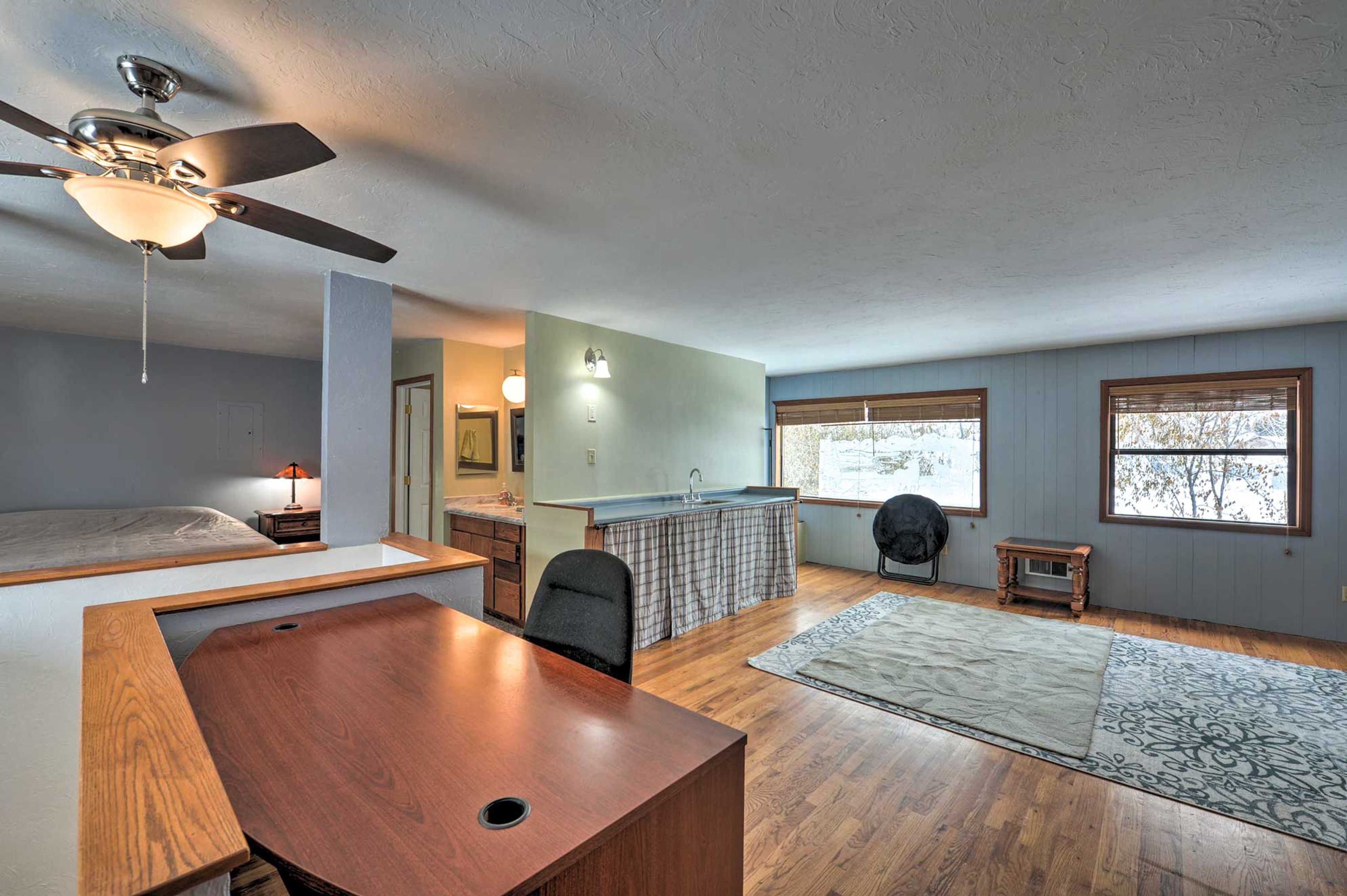 2nd Floor Bedroom & Living Space