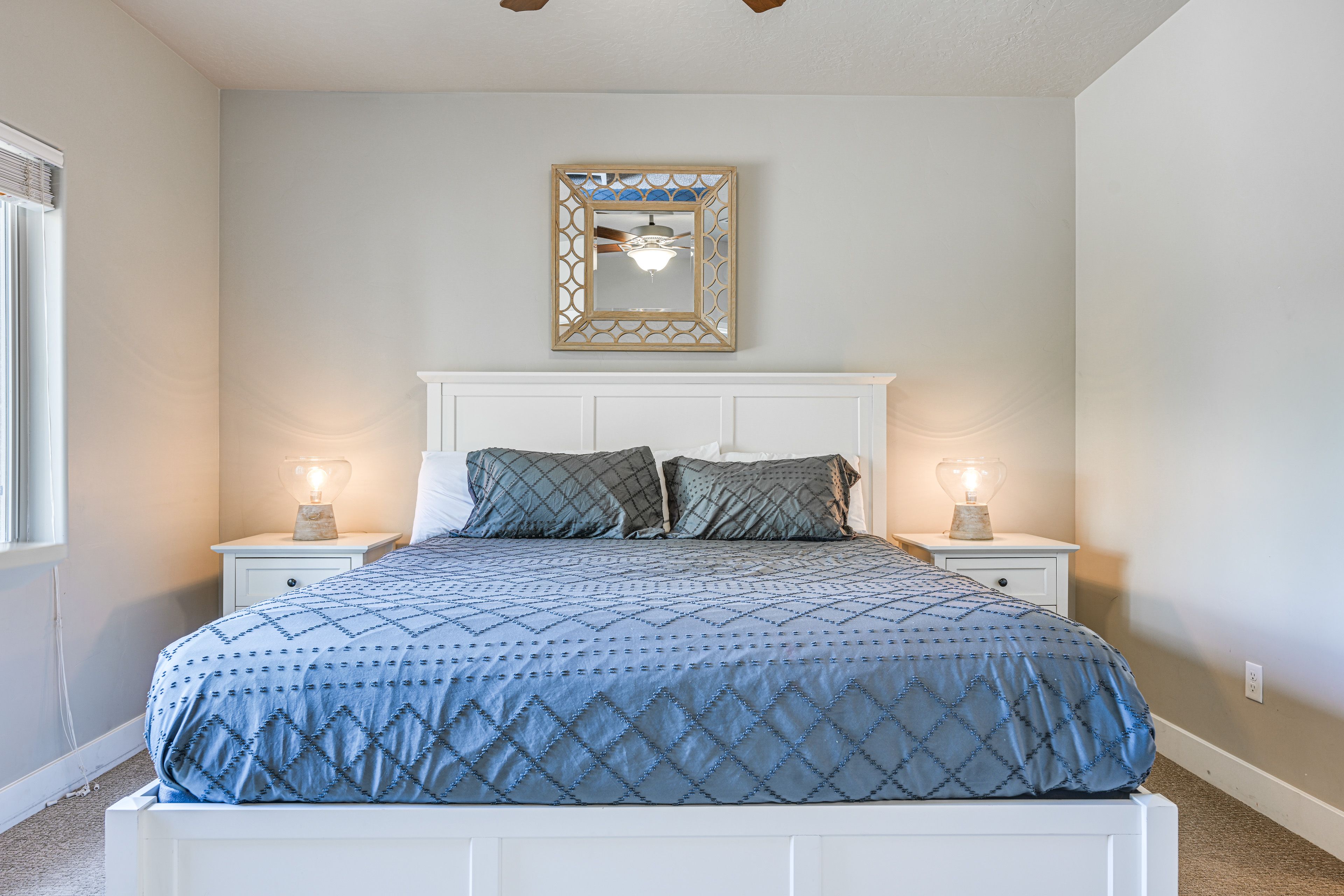Bedroom 2 | King Bed