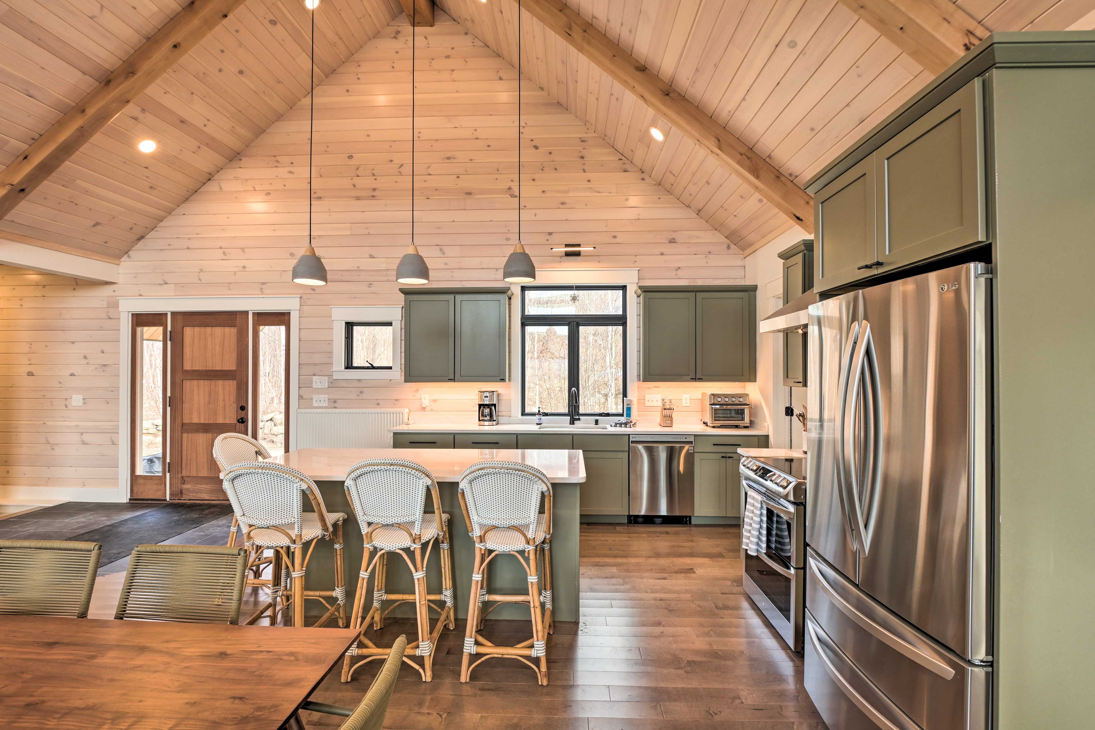 Kitchen | Main Level | Dishwasher | Drip Coffee Maker