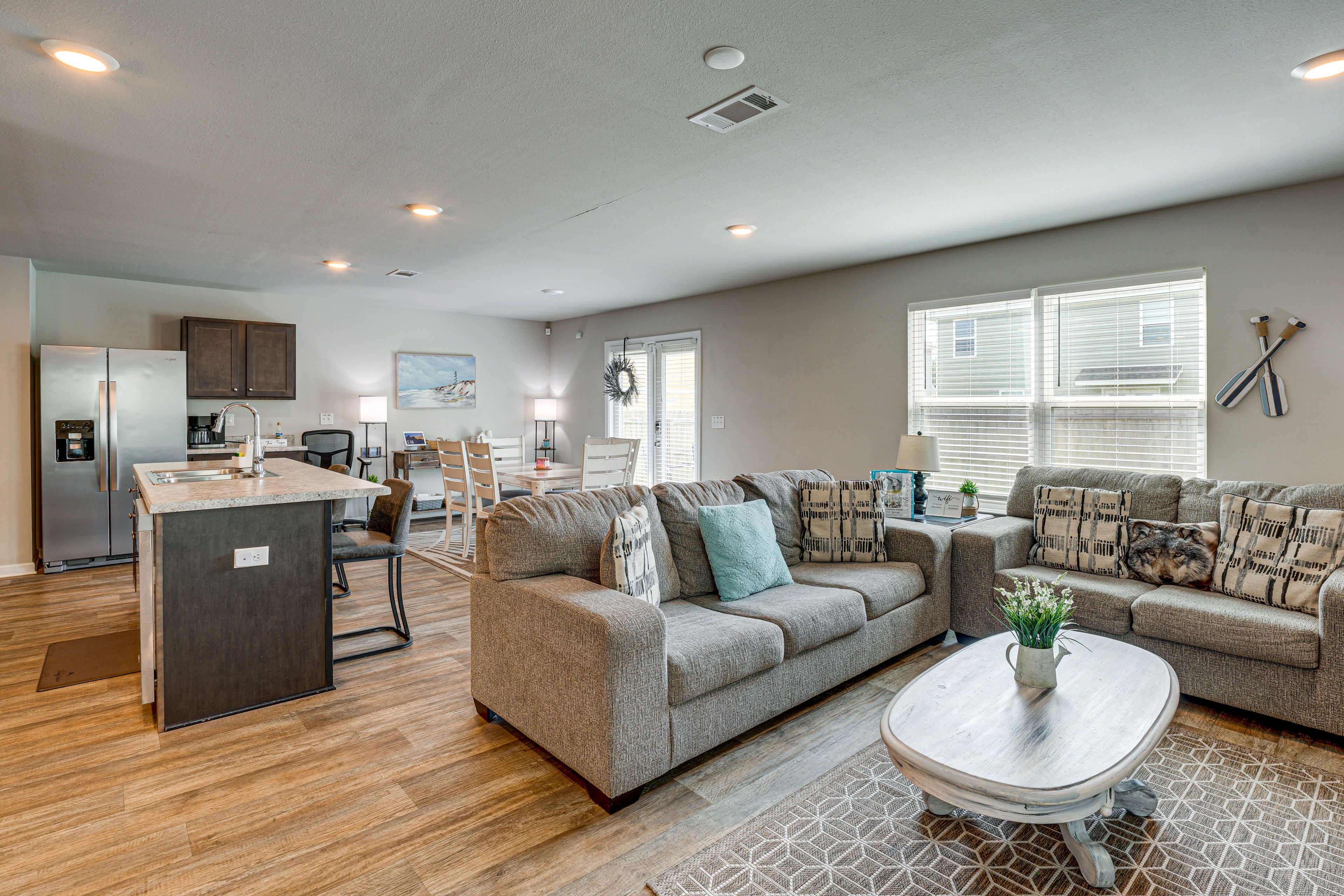 1st-Floor Interior | Central A/C | Complimentary Toiletries