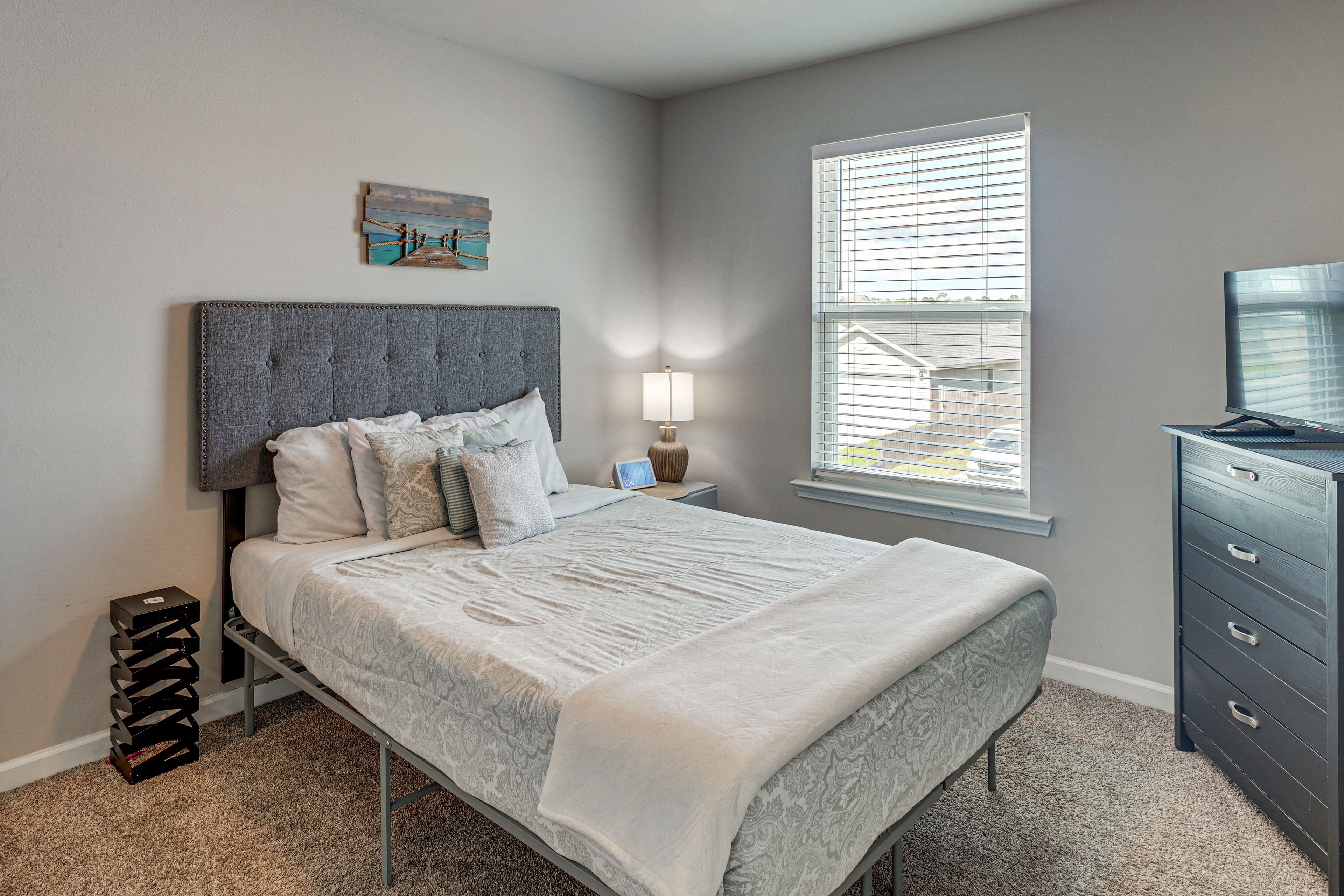 Bedroom 2 | Queen Bed