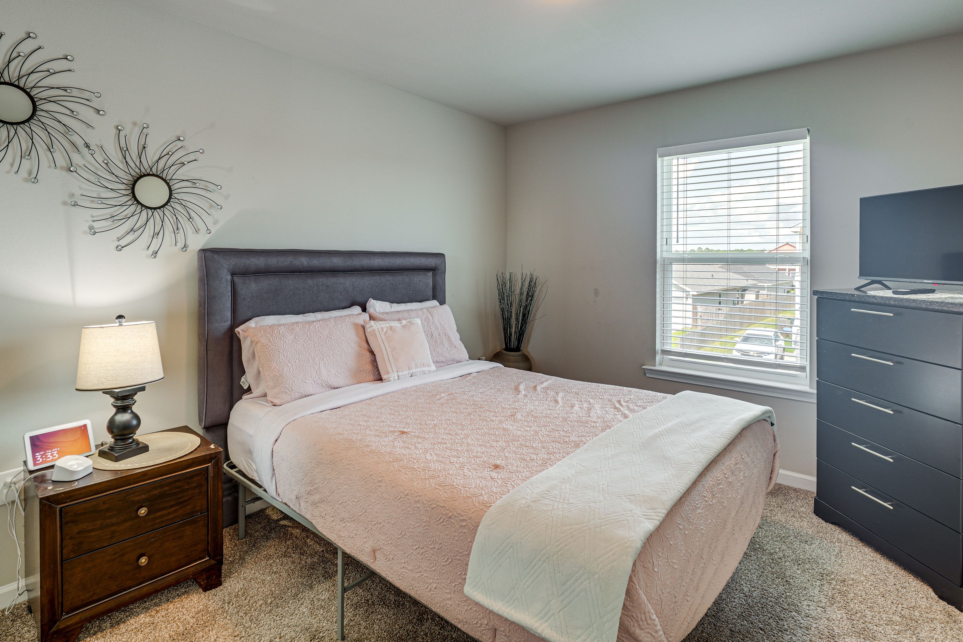 Bedroom 3 | Queen Bed