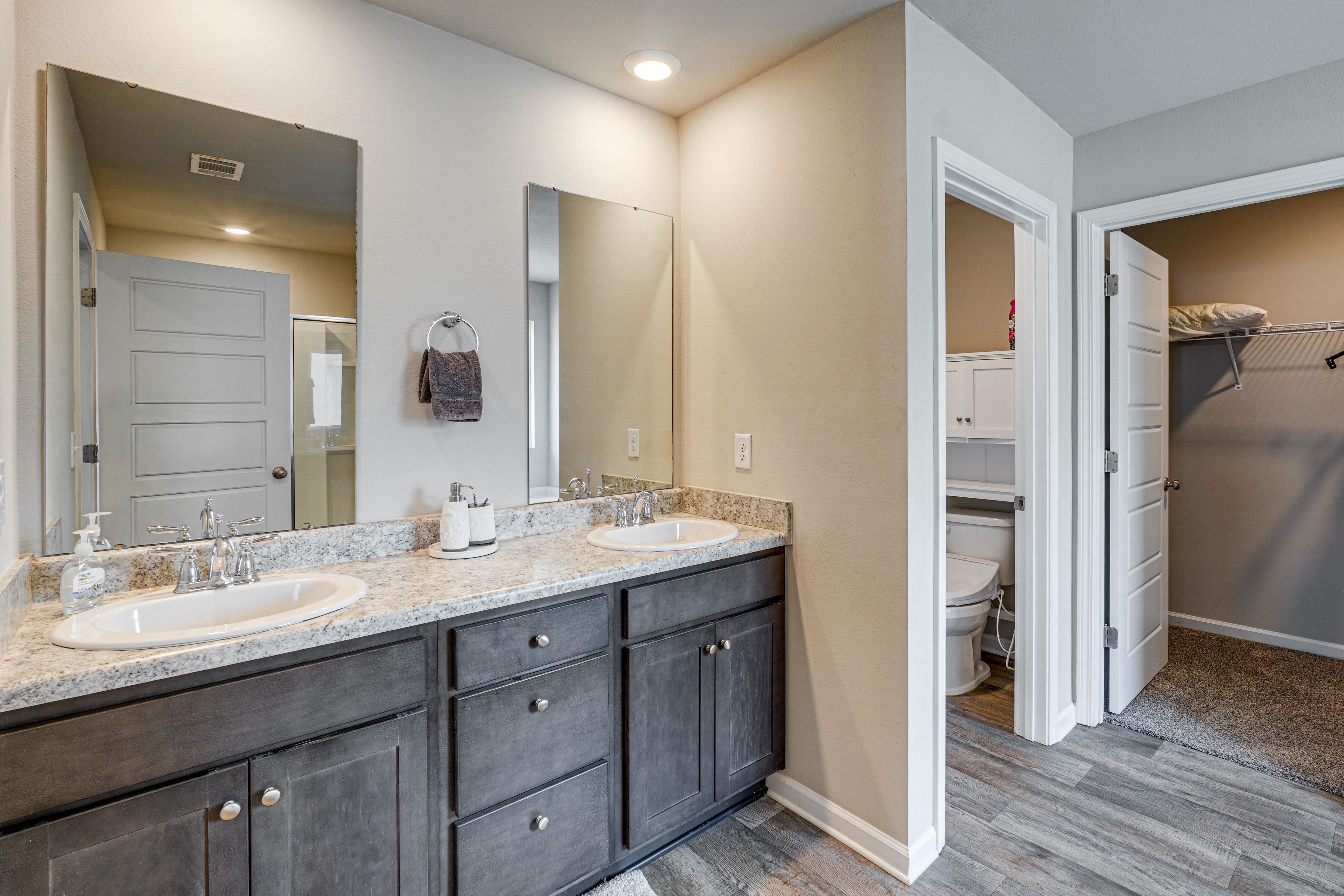 En-Suite Bathroom | Soaking Tub