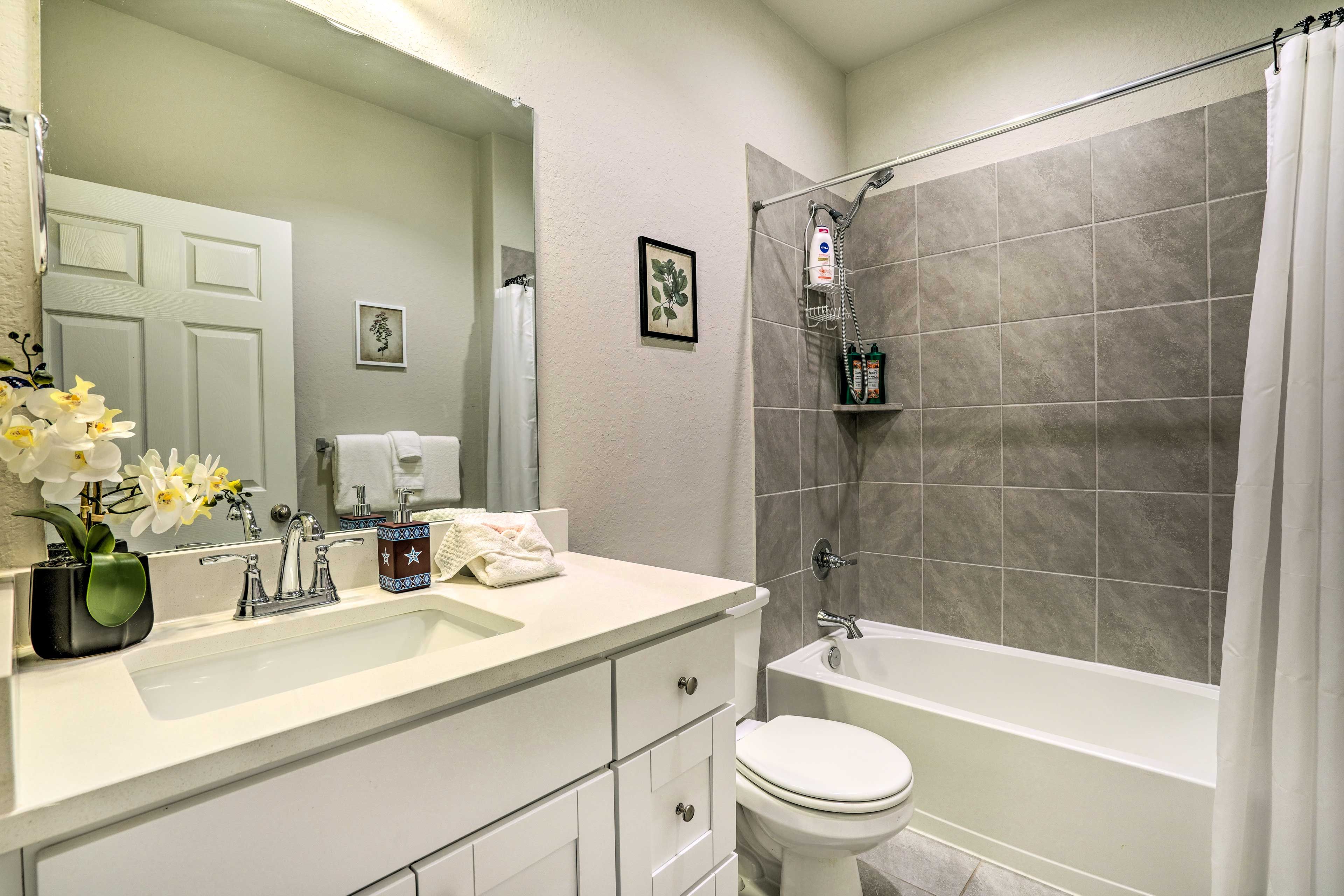 Full Bathroom | Hair Dryer