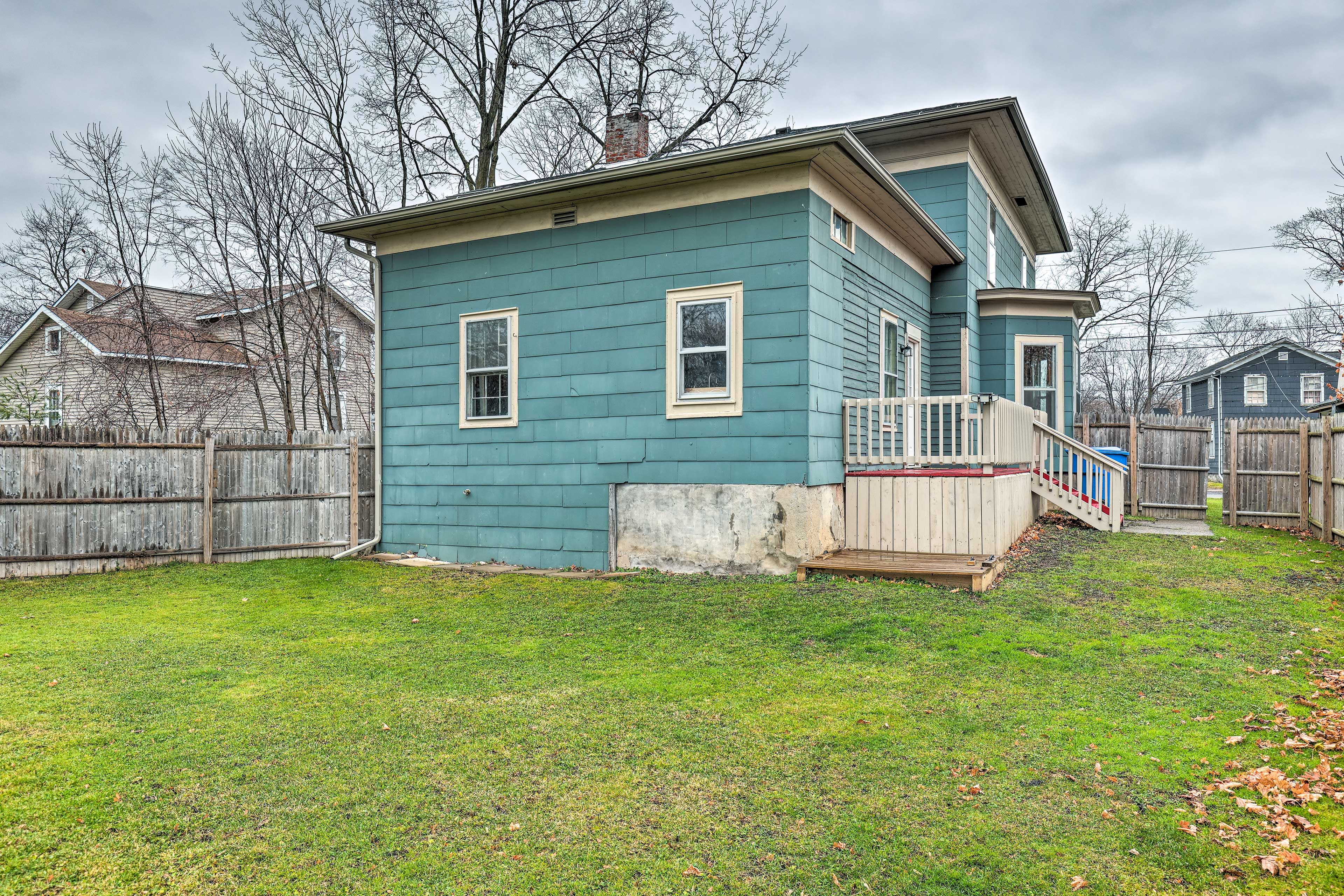 Fenced Yard