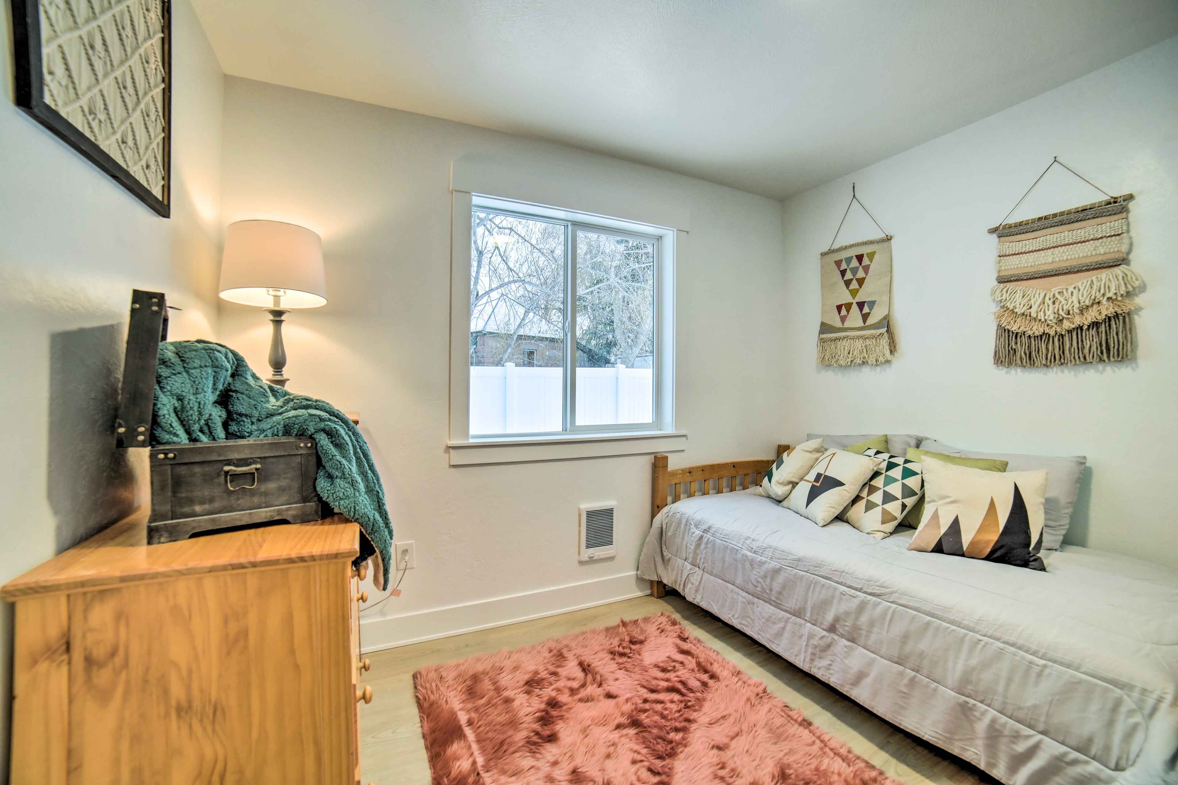 Bedroom 3 | Twin Bed