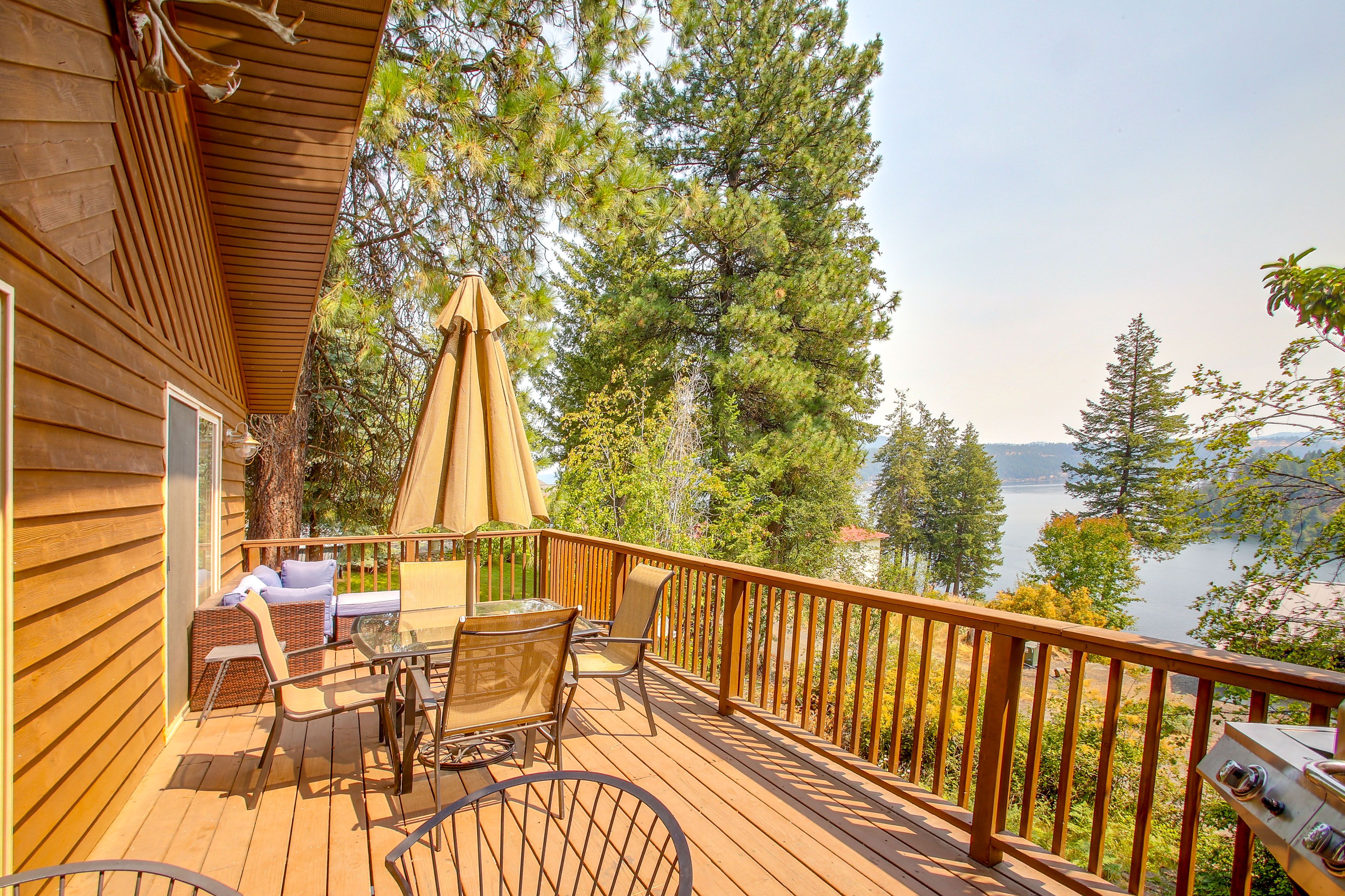 Worley Vacation Rental | 3BR | 2BA | Stairs Required | 1,700 Sq Ft