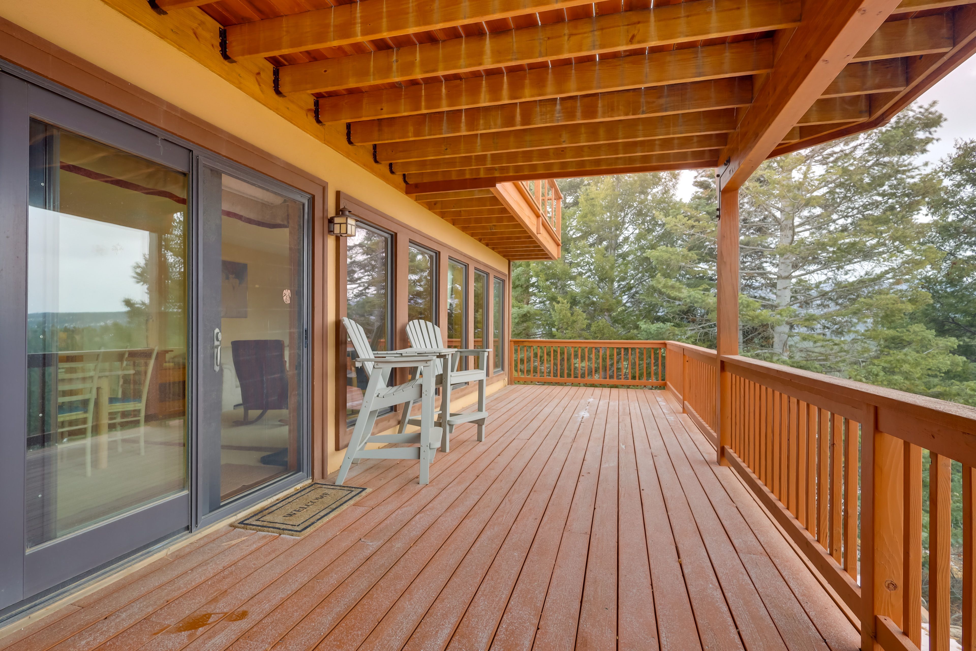 Lower Deck | 1st Floor