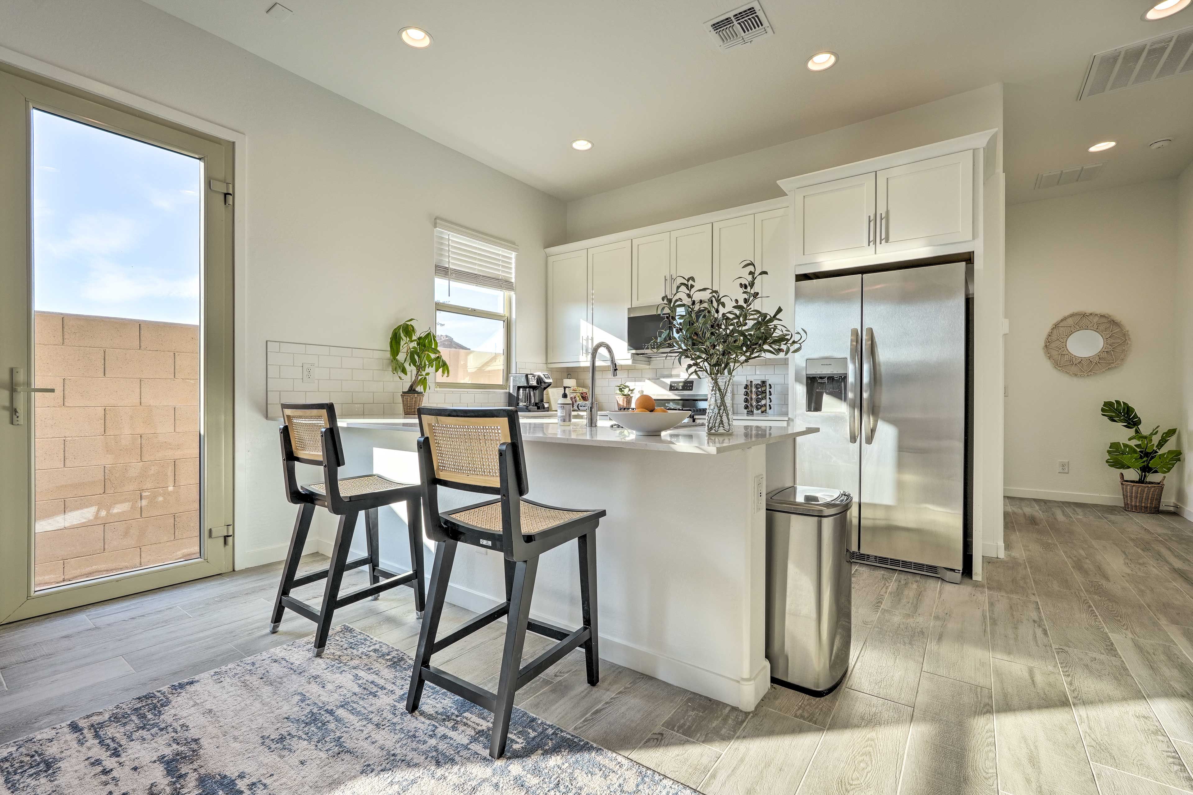 Phoenix Vacation Rental | 1BR | 1BA | 600 Sq Ft | Step-Free Access