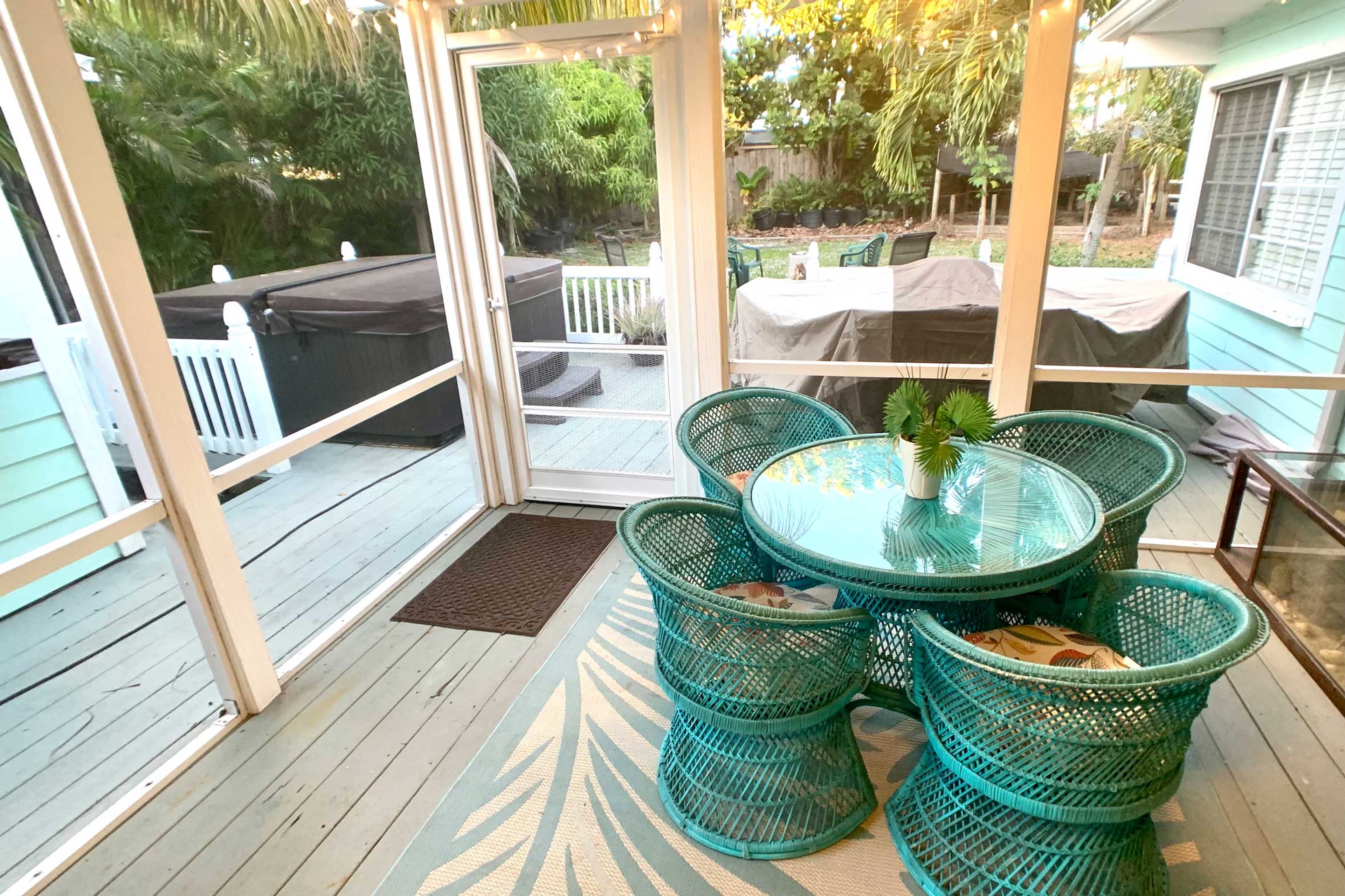 Screened-In Porch