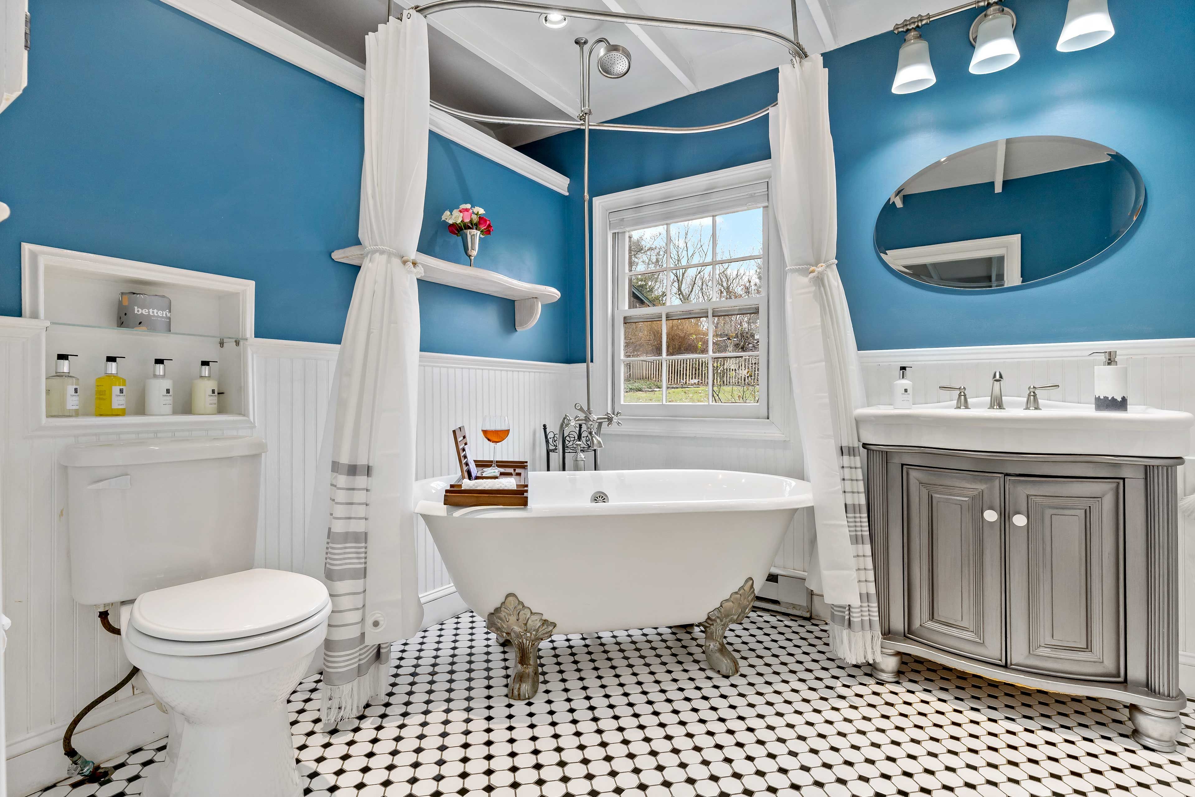 Full Bathroom | Clawfoot Tub | Shower