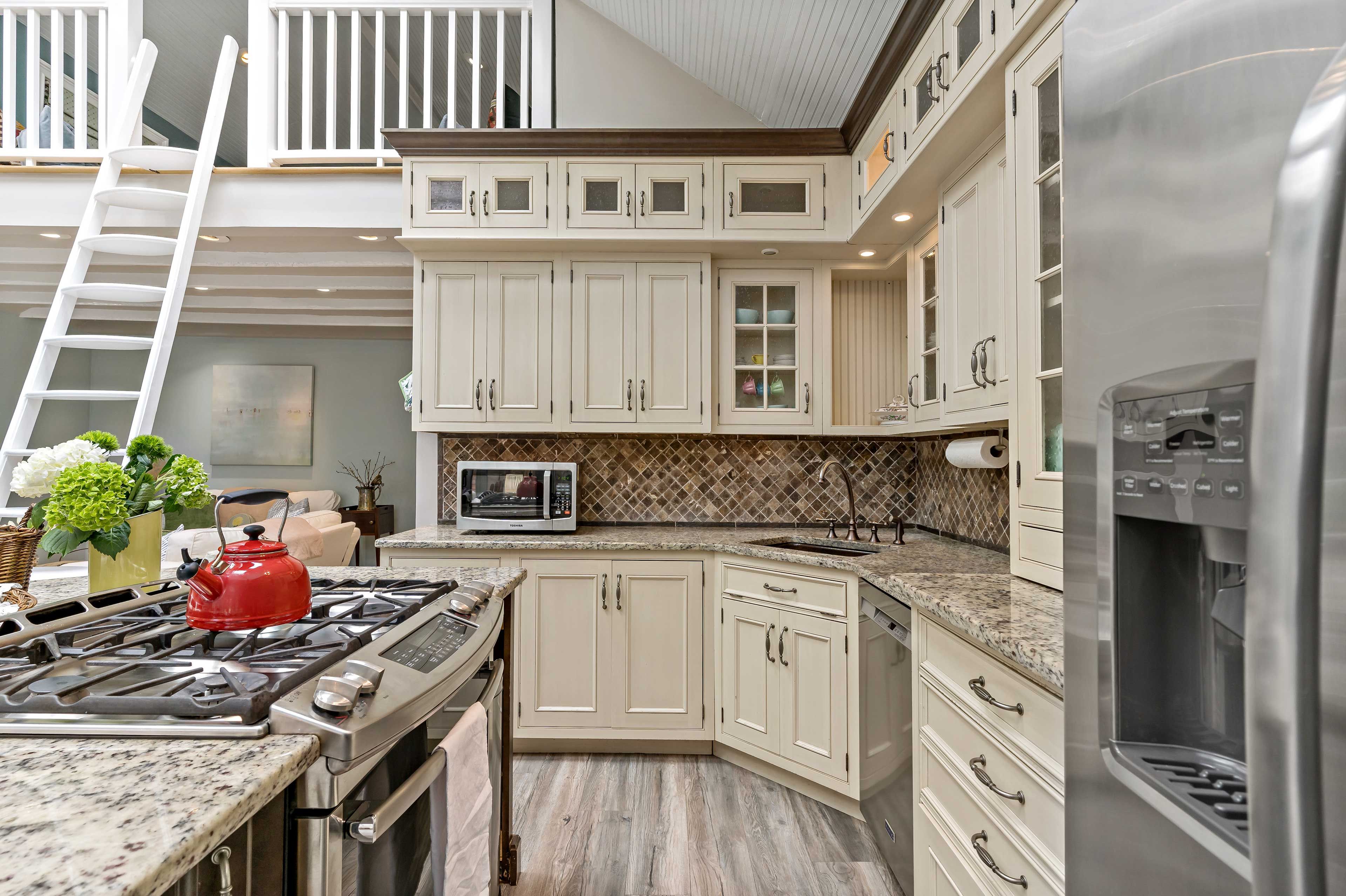 Kitchen | Blender | Coffee Maker | Cooking Basics | 1,000 Sq Ft
