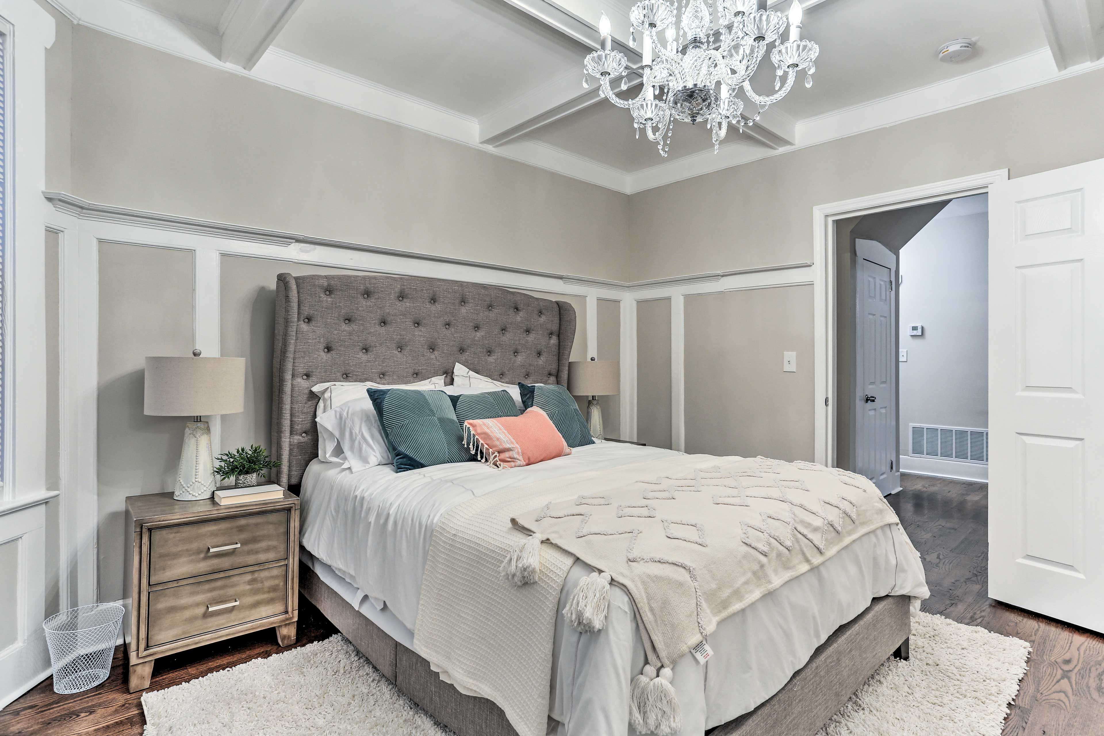Bedroom 1 | Queen Bed | Linens Provided