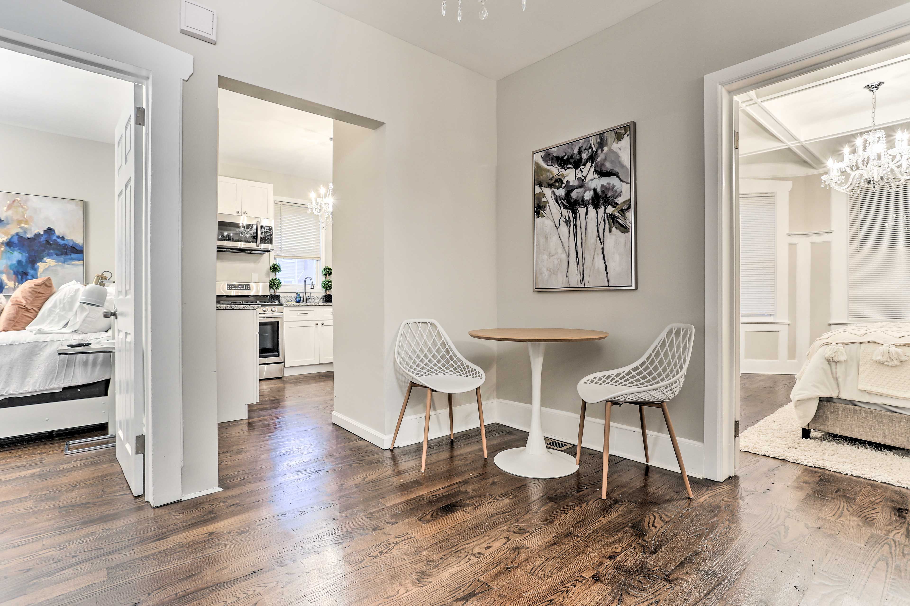 Dining Area | Dishware & Flatware Provided