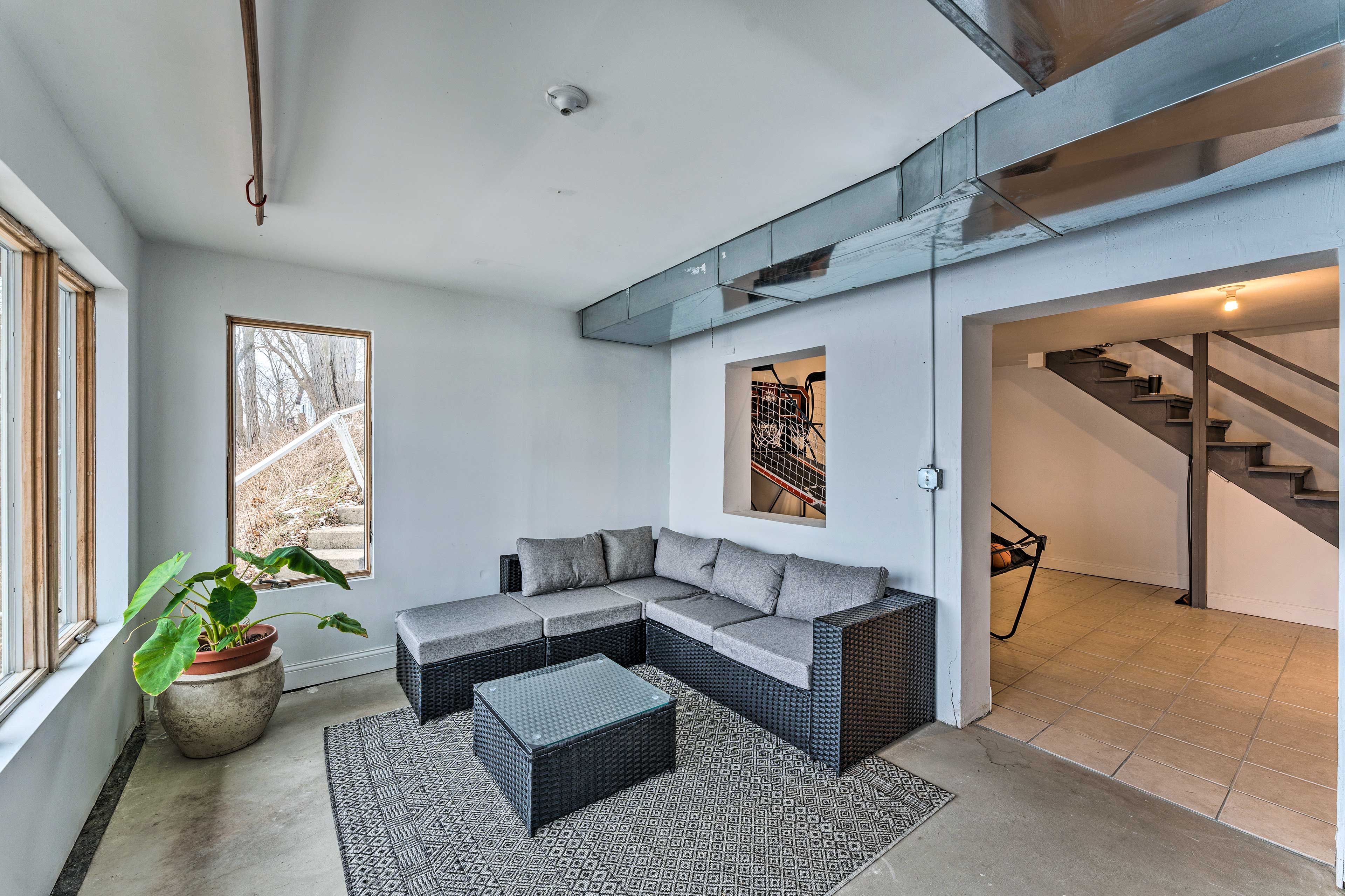 Den | Basement | Picture Windows | Outdoor Access