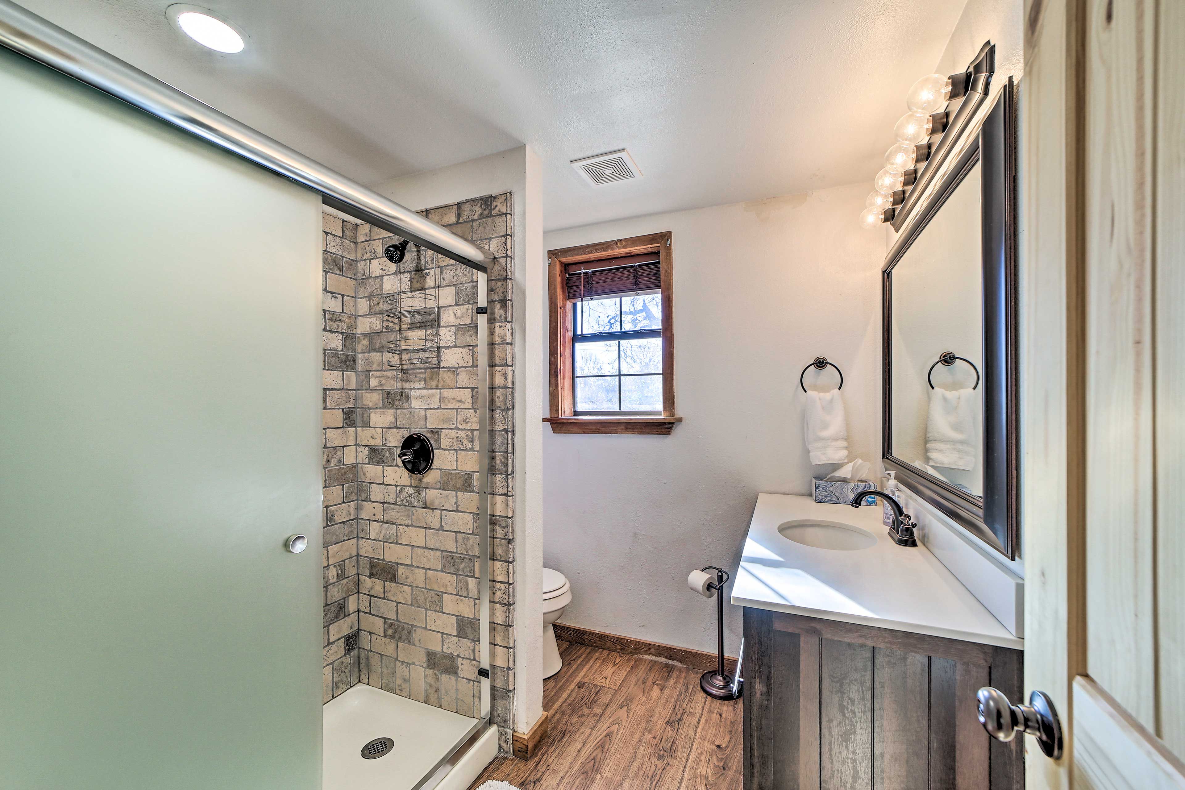 Full Bathroom | Walk-In Shower | Complimentary Toiletries | Towels Provided