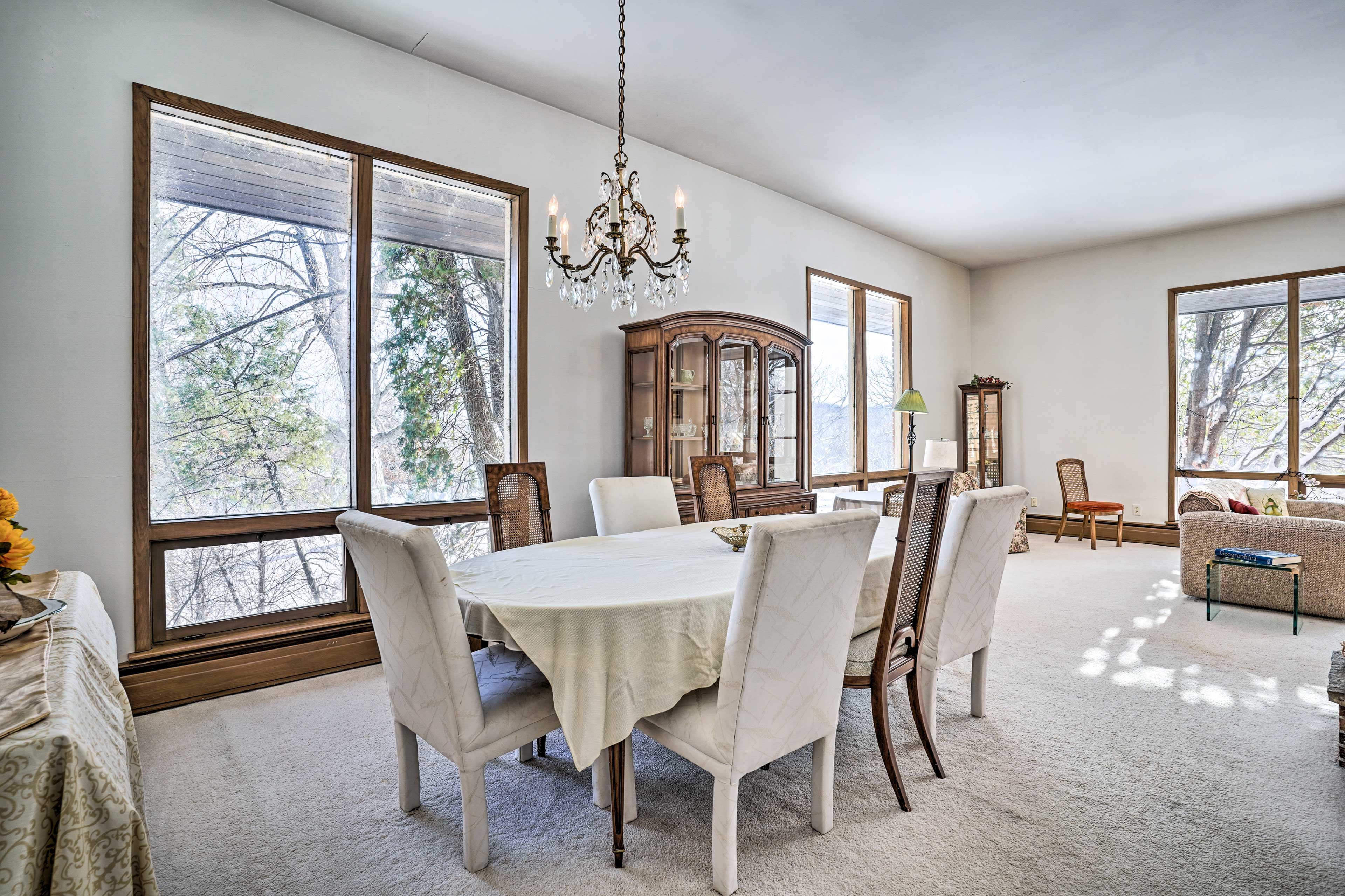 Dining Area | 1st Floor