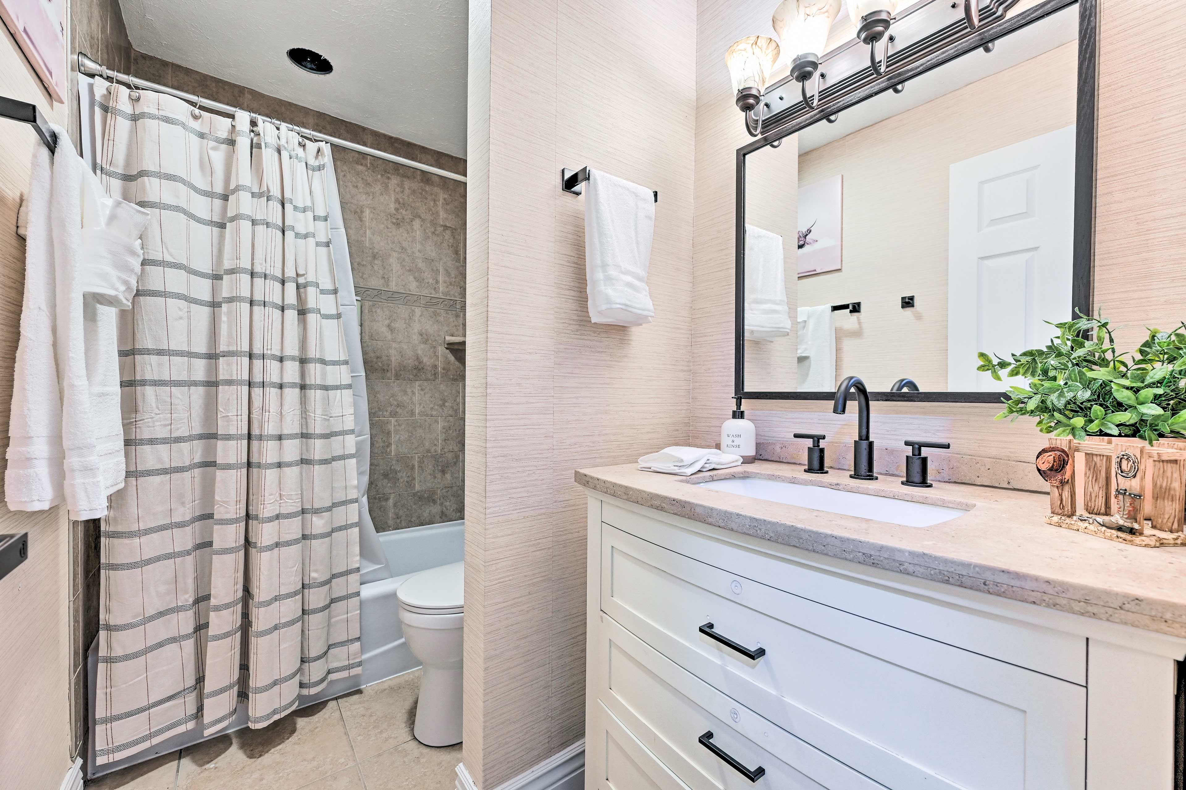 Full Bathroom