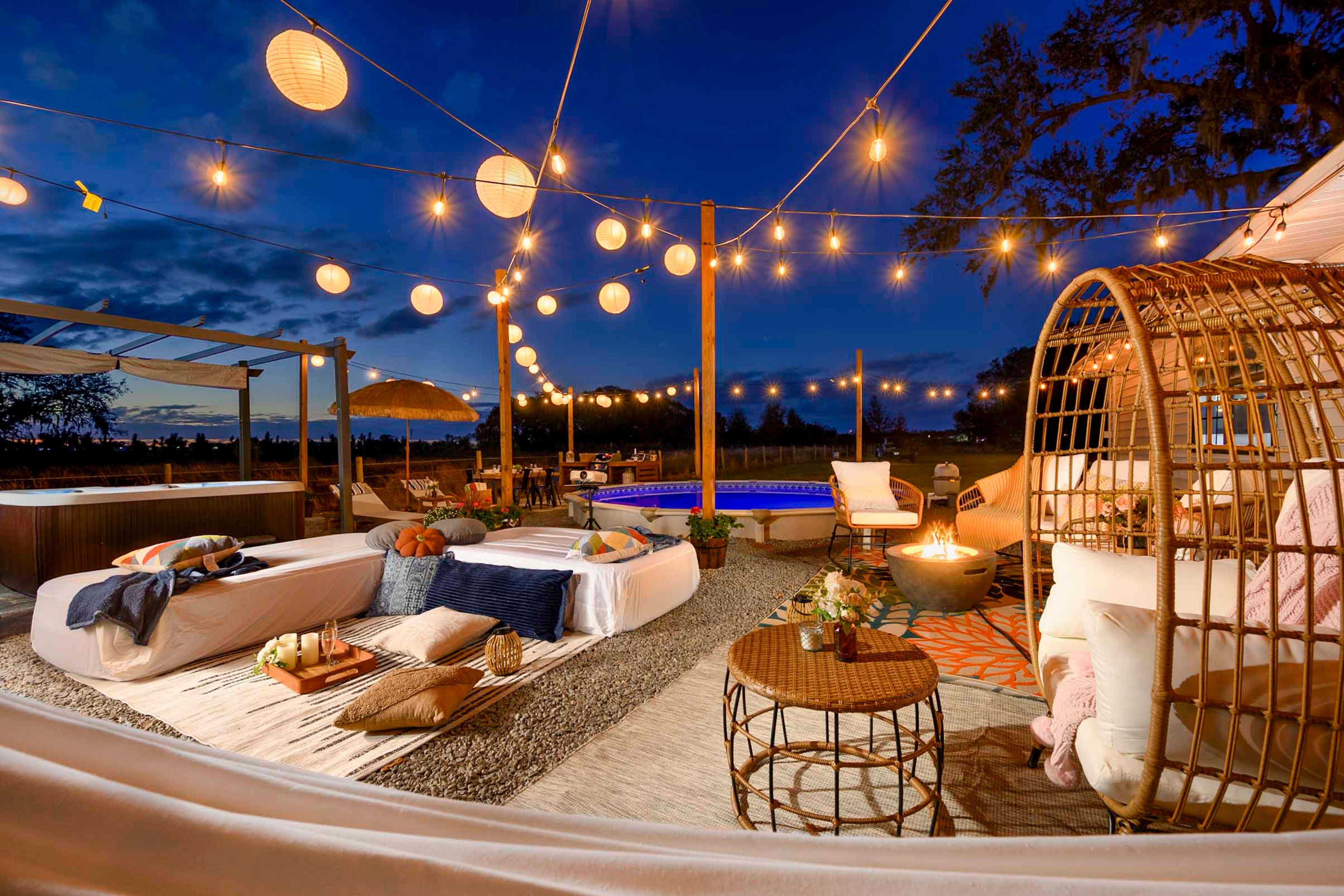 Plant City Vacation Rental | 6BR | 4BA | 1 Step to Enter | 3,000 Sq Ft