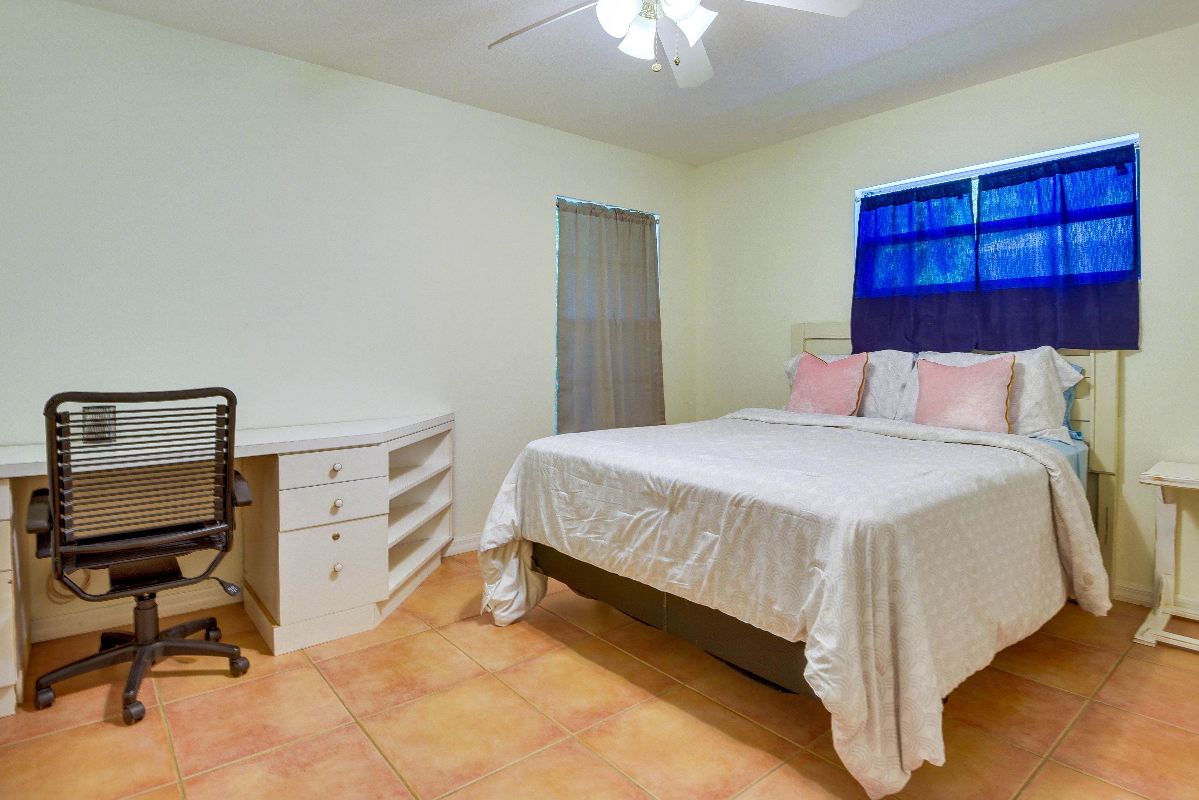 Bedroom 2 | Queen Bed | Workstation | Free WiFi | Flat-Screen TV