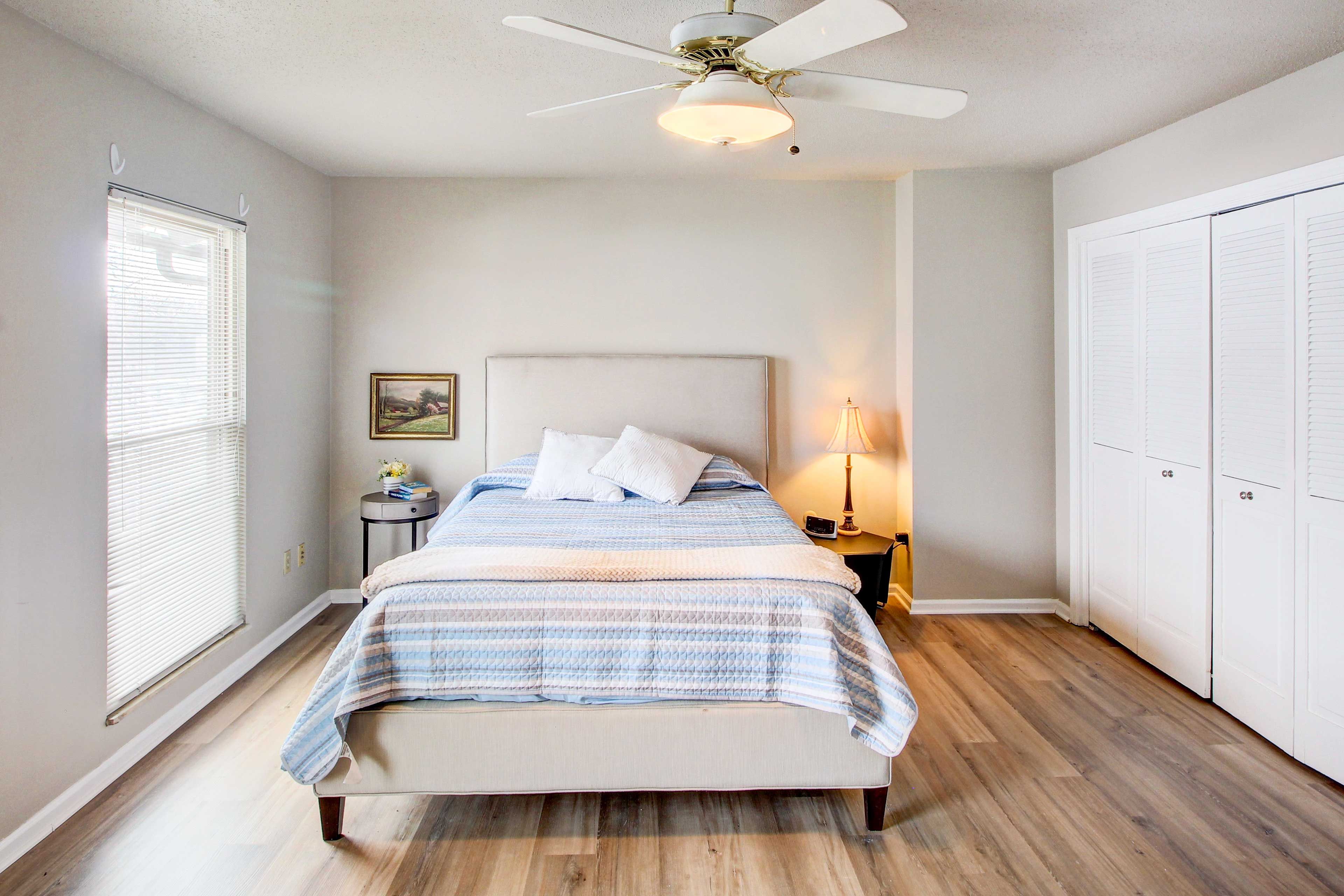 Bedroom 2 | 2nd Floor | Queen Bed | En-Suite Bathroom